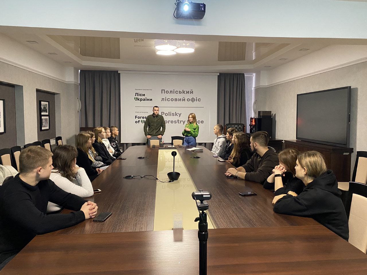 Знайомство студентів-лісівників із роботою Поліського лісового офісу