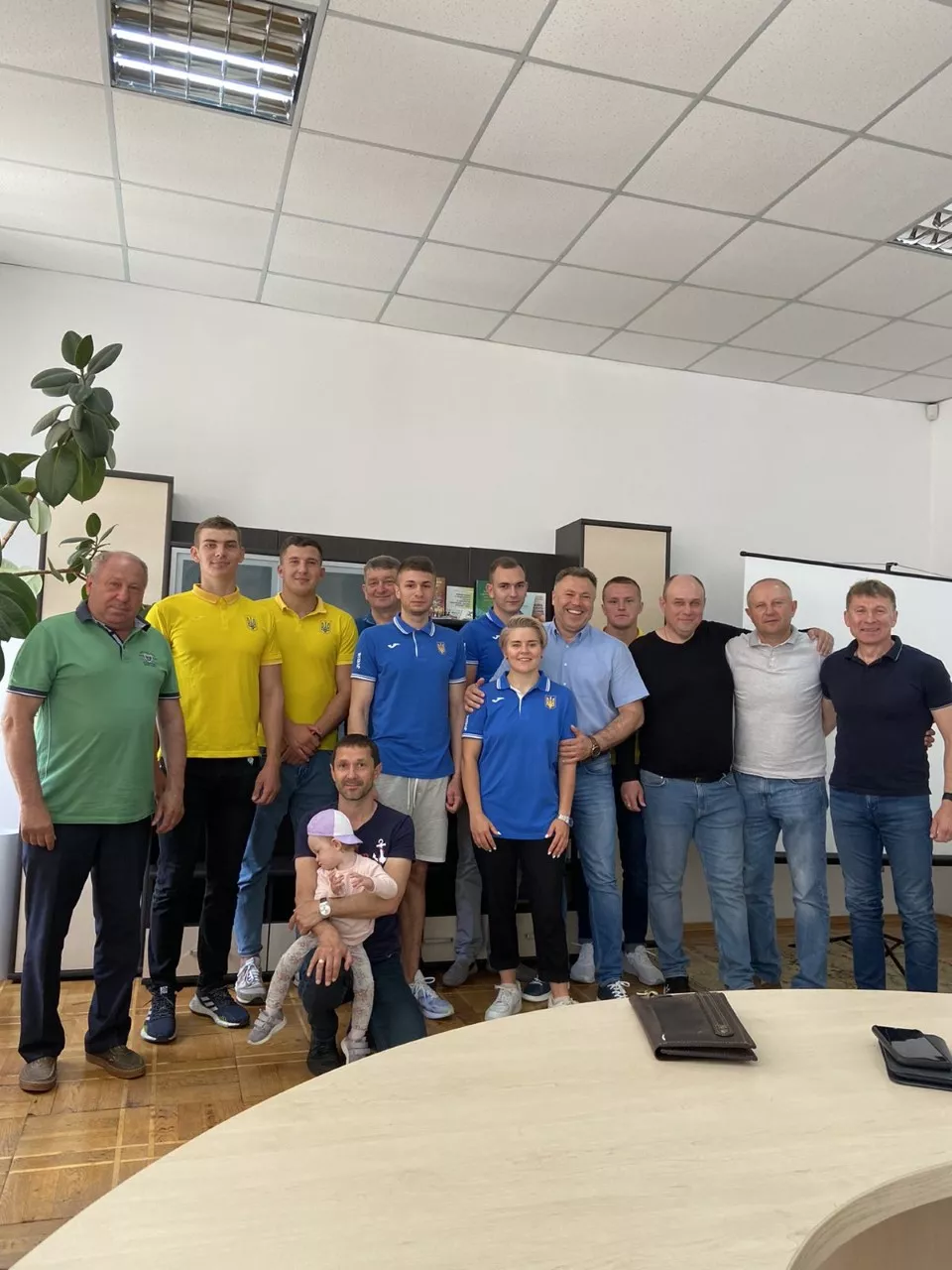 веслувальники