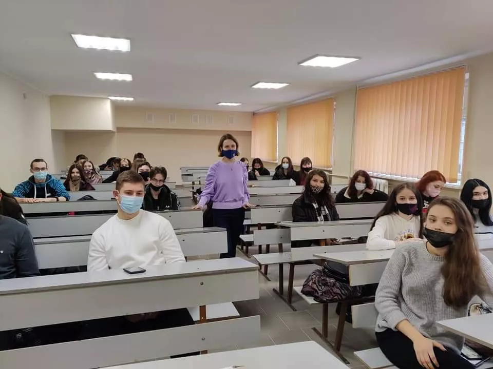 «Chinglish school»