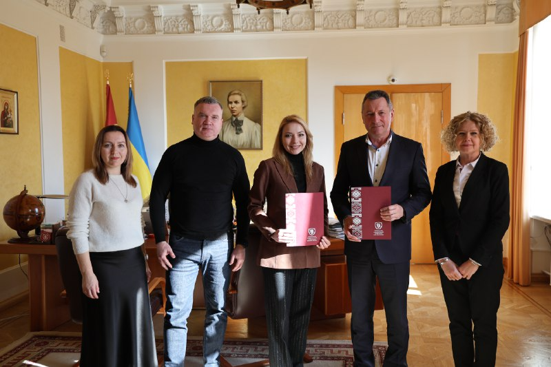 ВНУ імені Лесі Українки уклав договір з управлінням європейської інтеграції Волинської ОДА