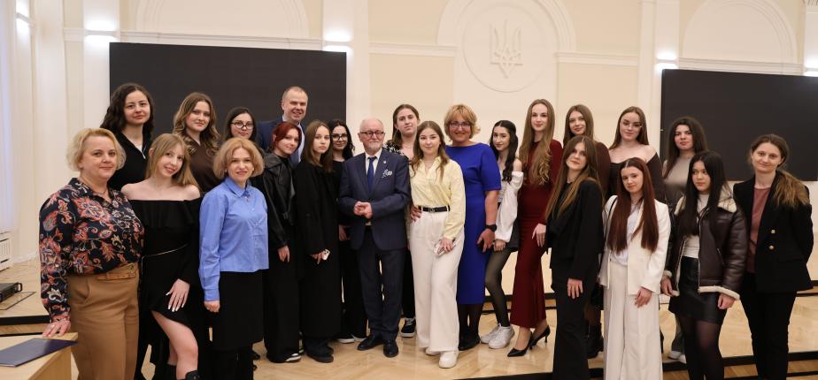Понад 220 студентів ВНУ імені Лесі Українки прослухали курс лекцій від науковців Studium Europy Wschodniej Варшавського університету