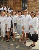 Першокурсники медичного факультету урочисто одягнули білі халати