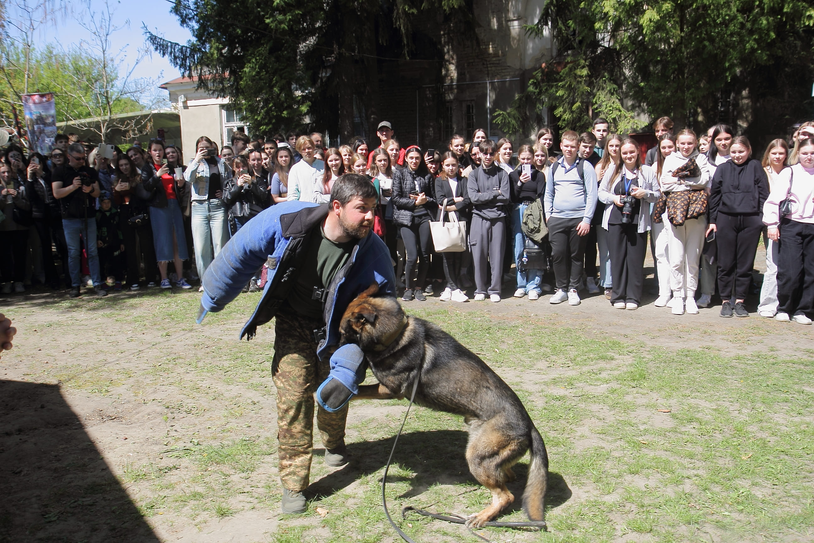 Сила спільноти: на благодійній гутірці ВНУ імені Лесі Українки зібрали 58 тисяч гривень