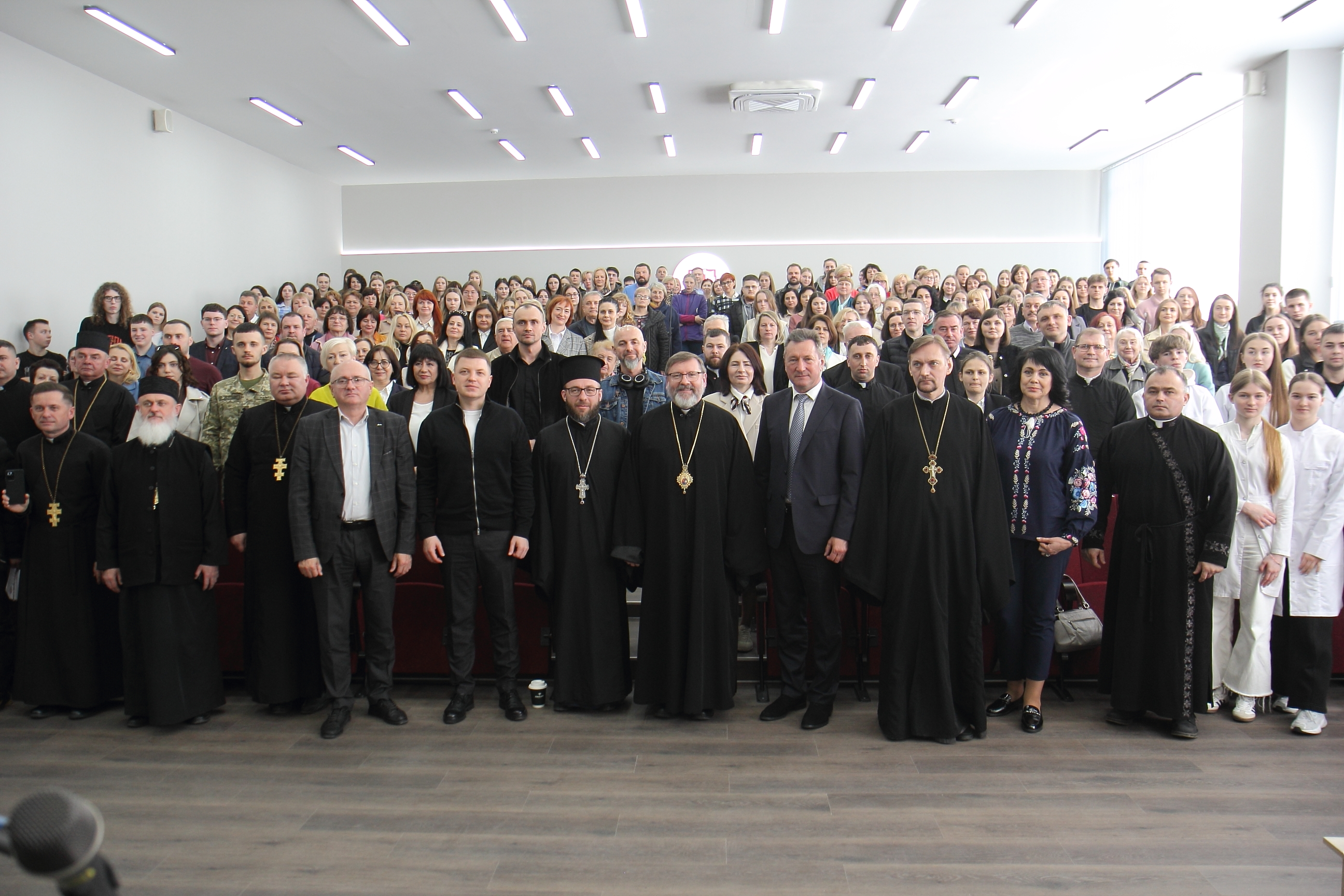 Блаженніший Святослав Шевчук презентував книгу про віру та стійкість України в Університеті