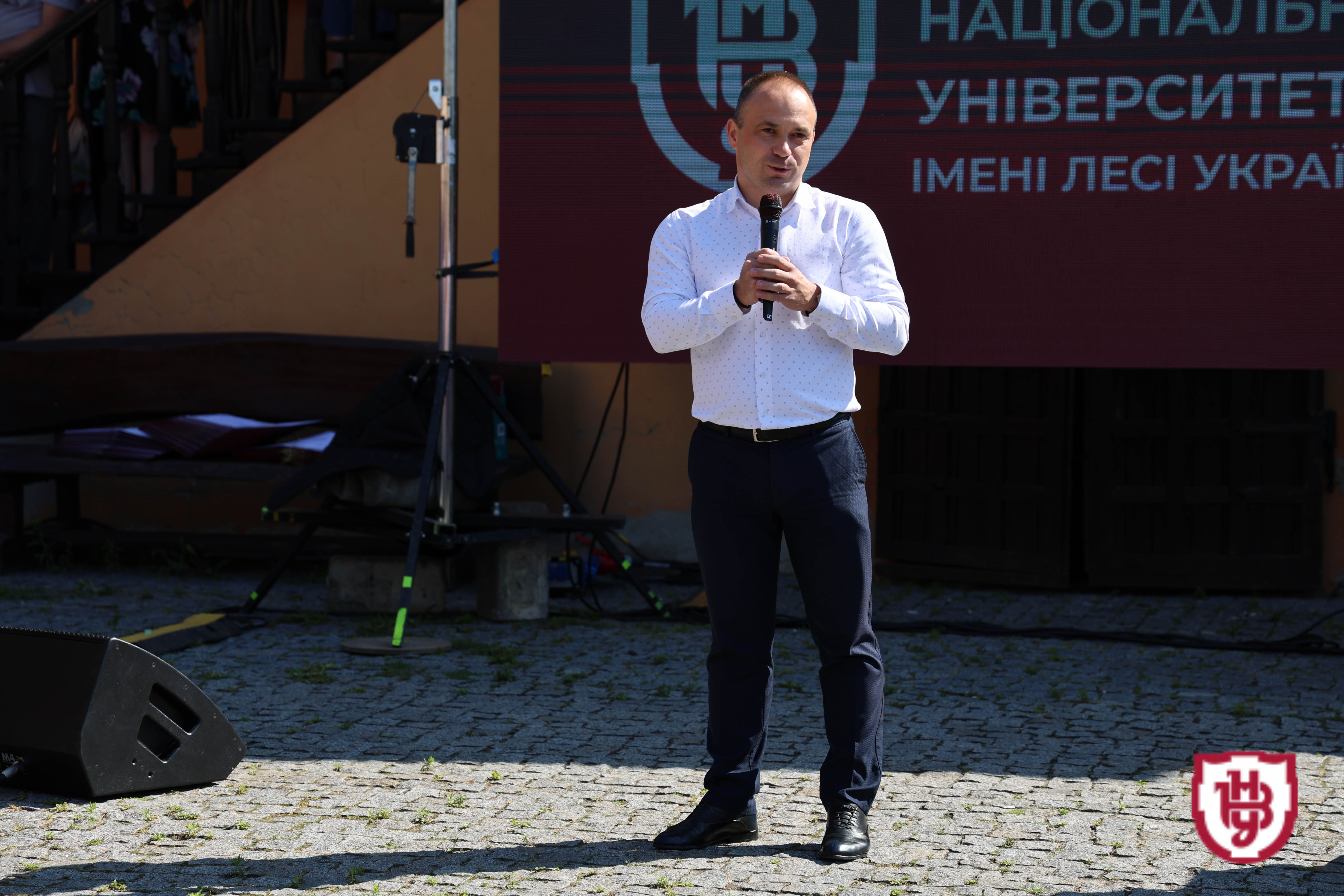 Випуск бакалаврів 2025: студенти ВНУ імені Лесі Українки отримали дипломи