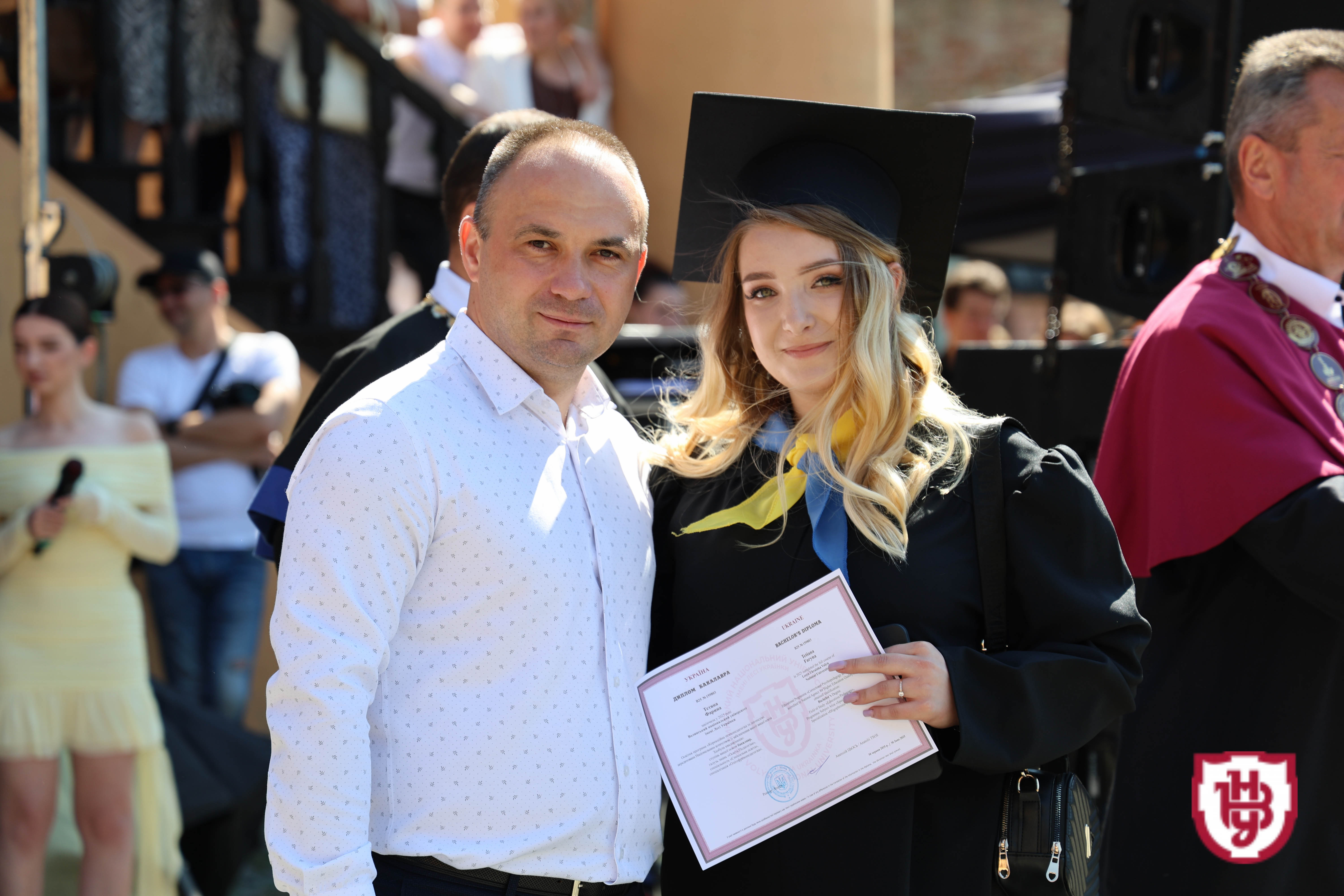 Випуск бакалаврів 2025: студенти ВНУ імені Лесі Українки отримали дипломи