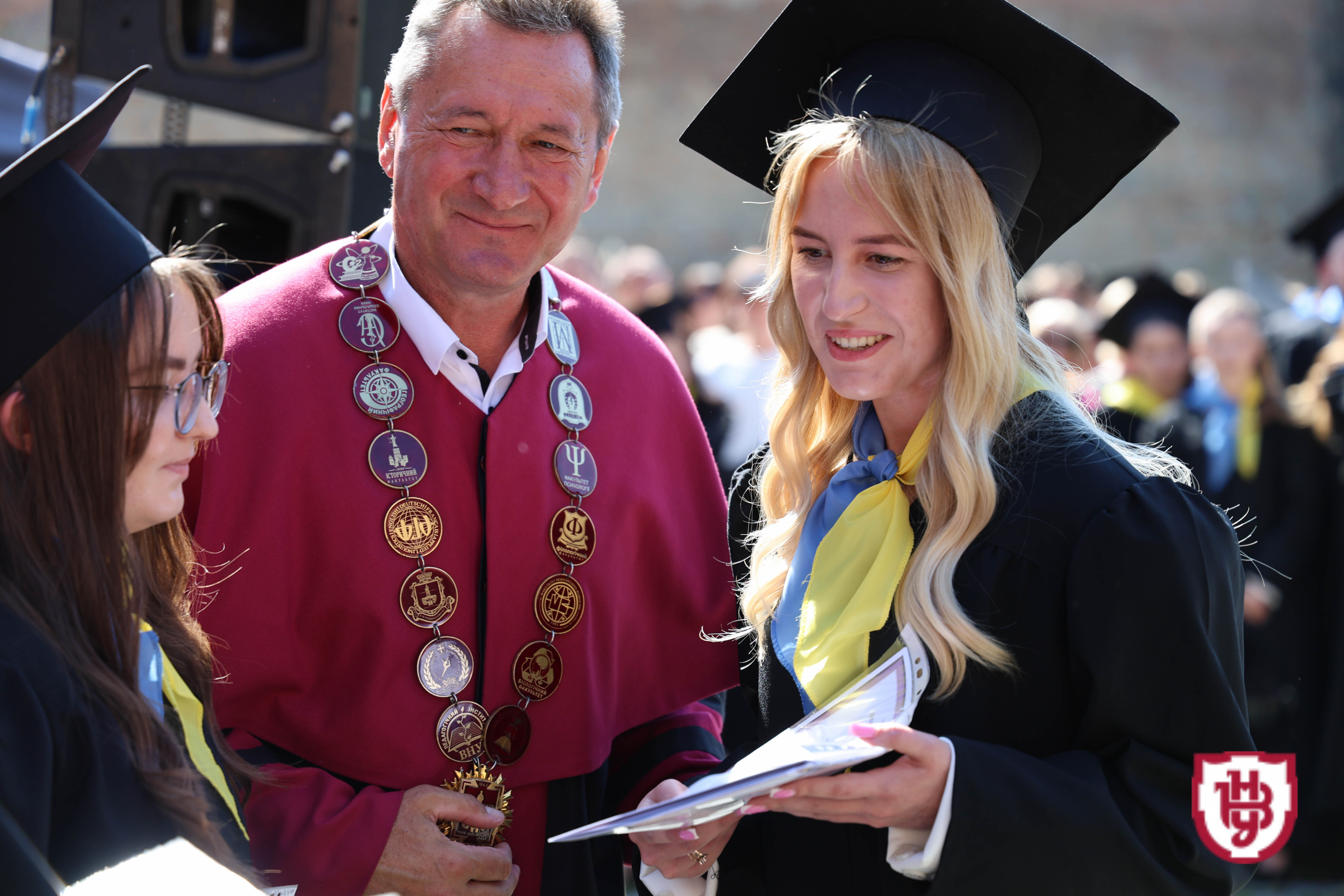 Випуск бакалаврів 2025: студенти ВНУ імені Лесі Українки отримали дипломи