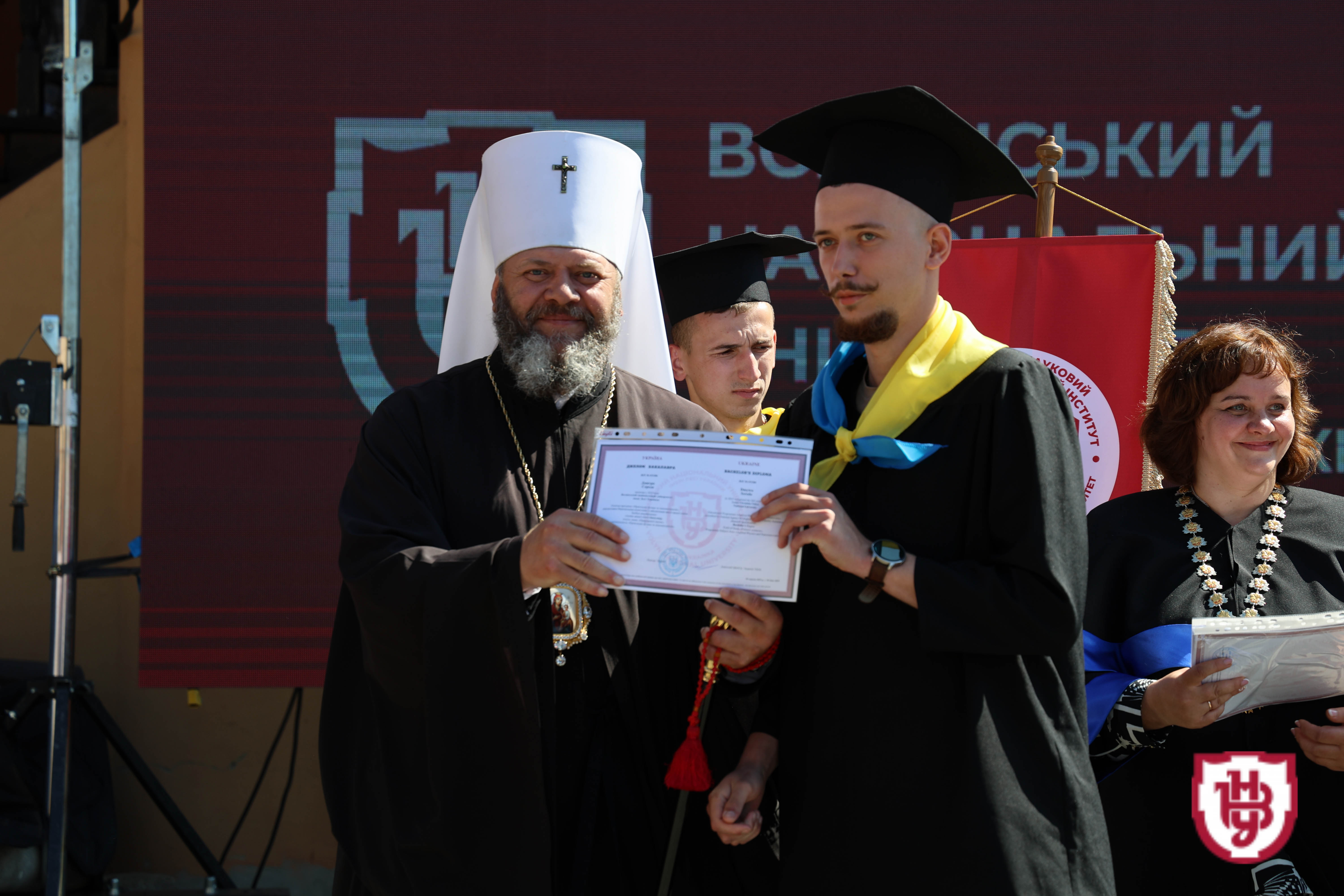 Випуск бакалаврів 2025: студенти ВНУ імені Лесі Українки отримали дипломи
