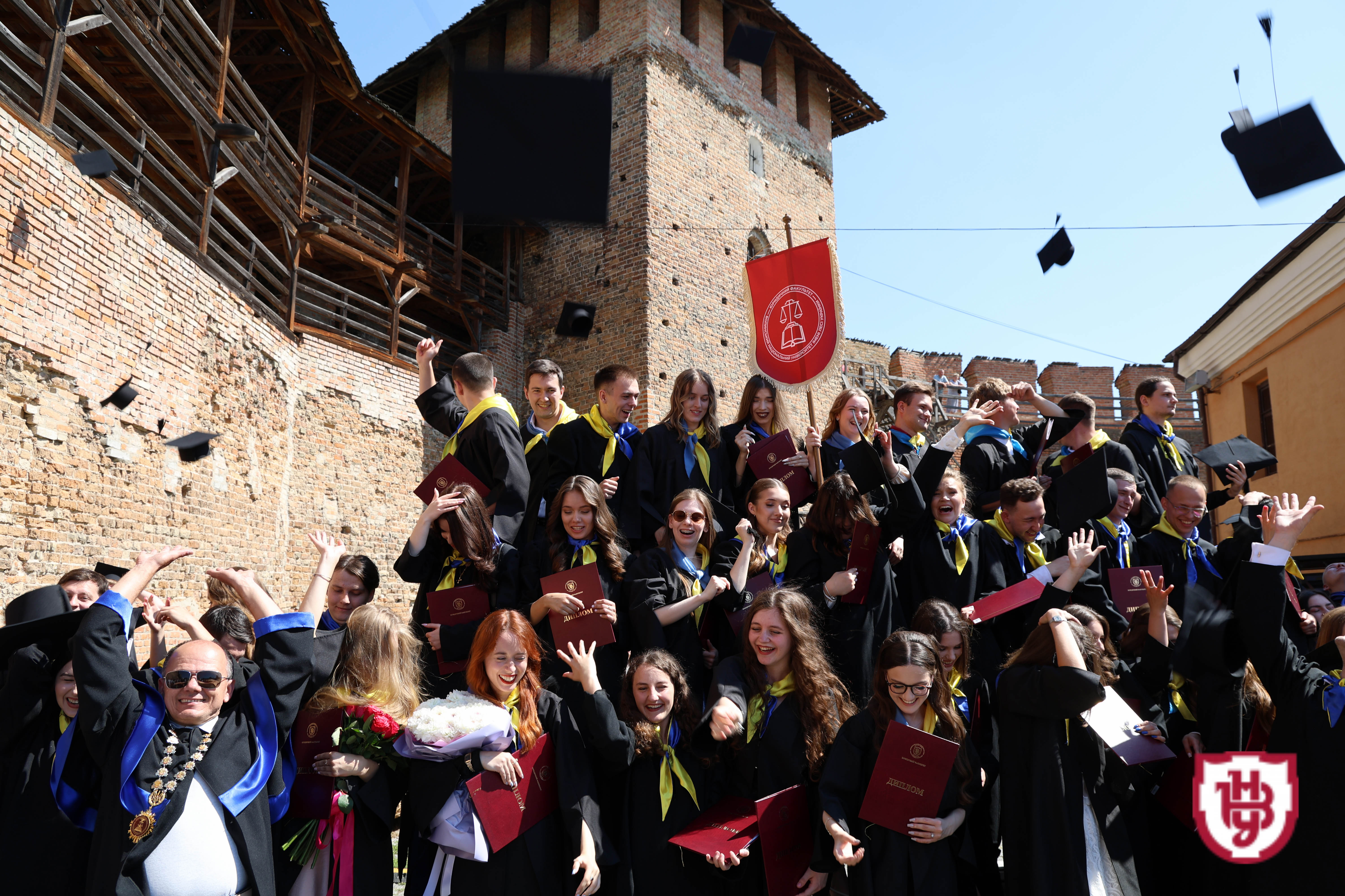 Випуск бакалаврів 2025: студенти ВНУ імені Лесі Українки отримали дипломи