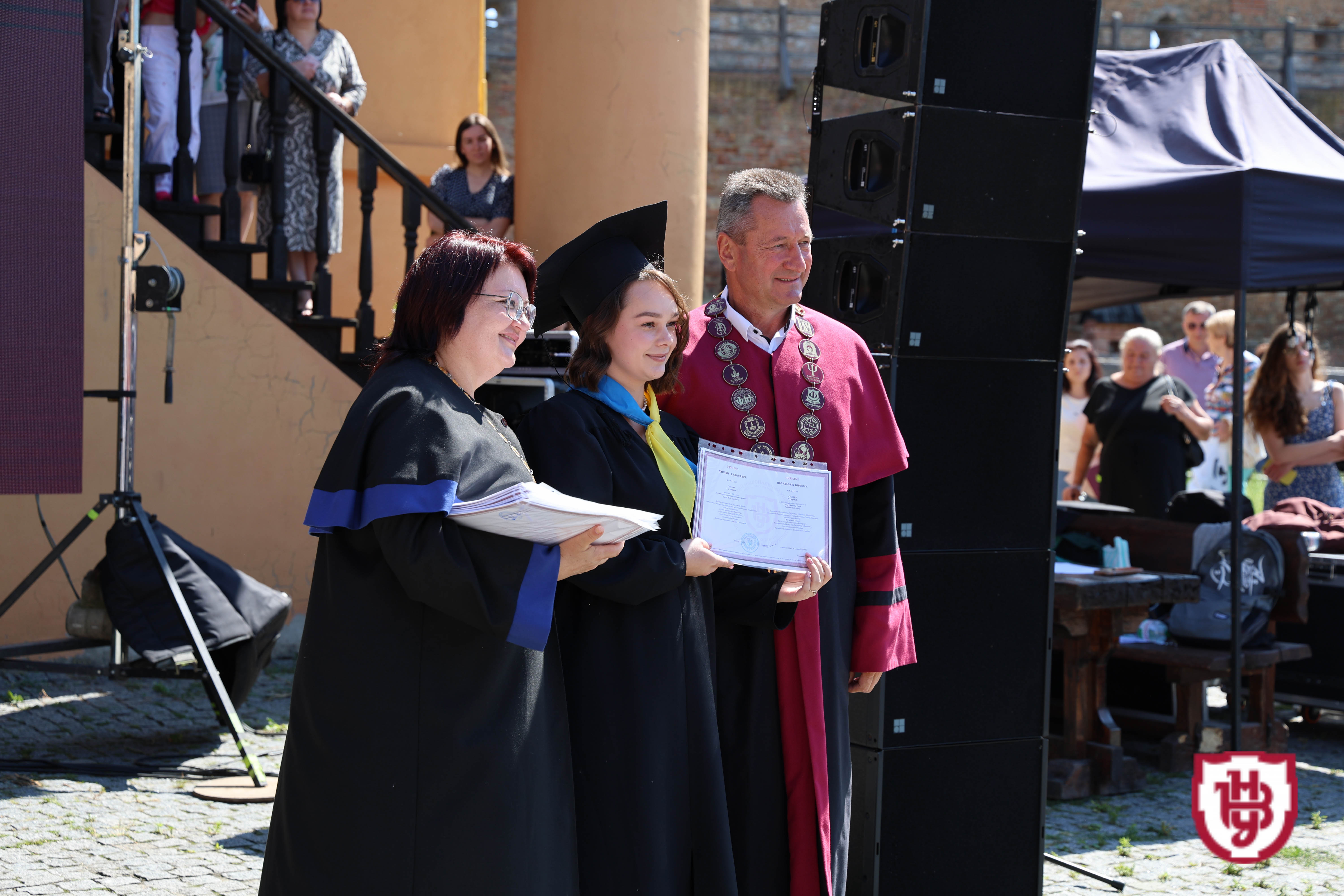 Випуск бакалаврів 2025: студенти ВНУ імені Лесі Українки отримали дипломи