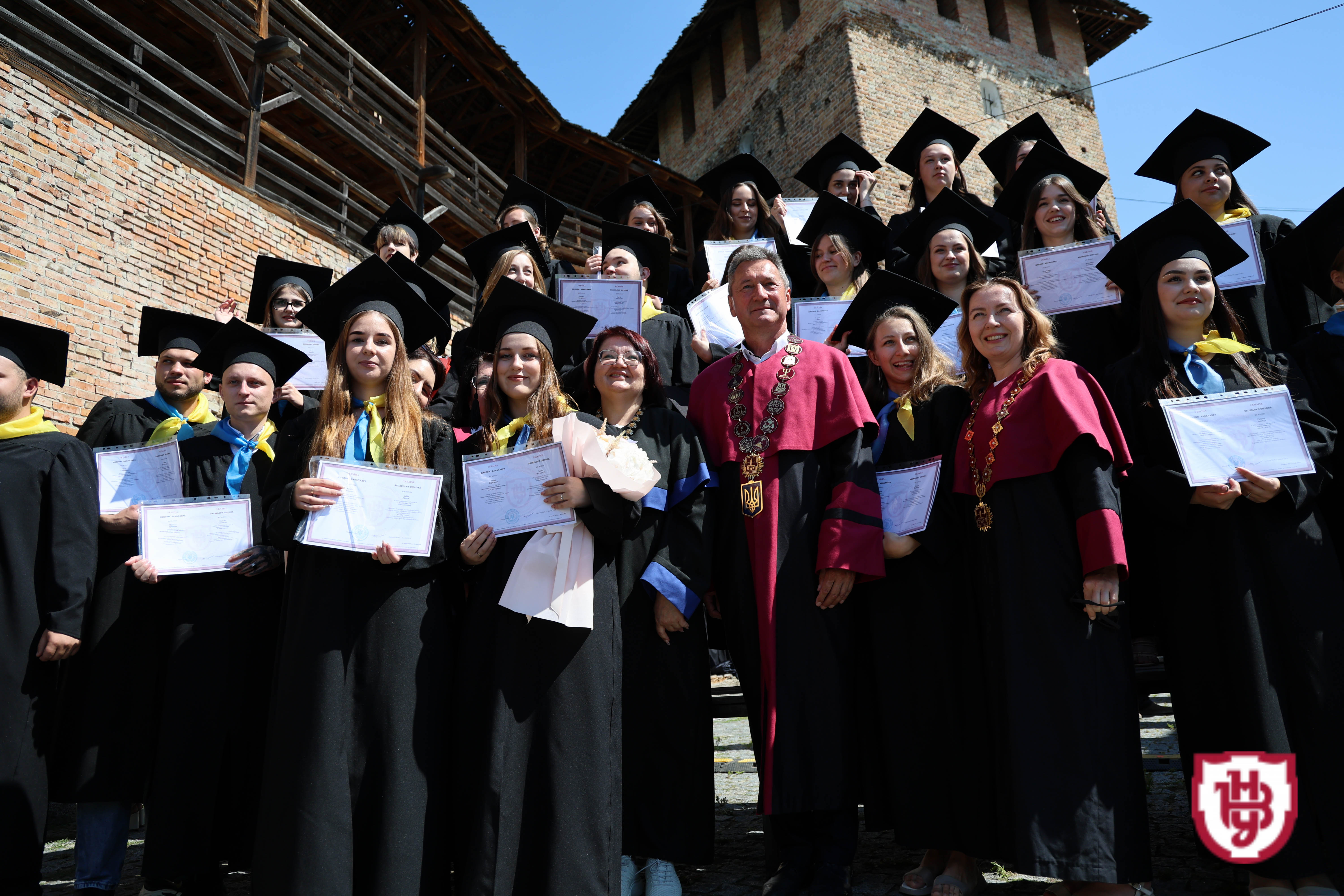 Випуск бакалаврів 2025: студенти ВНУ імені Лесі Українки отримали дипломи