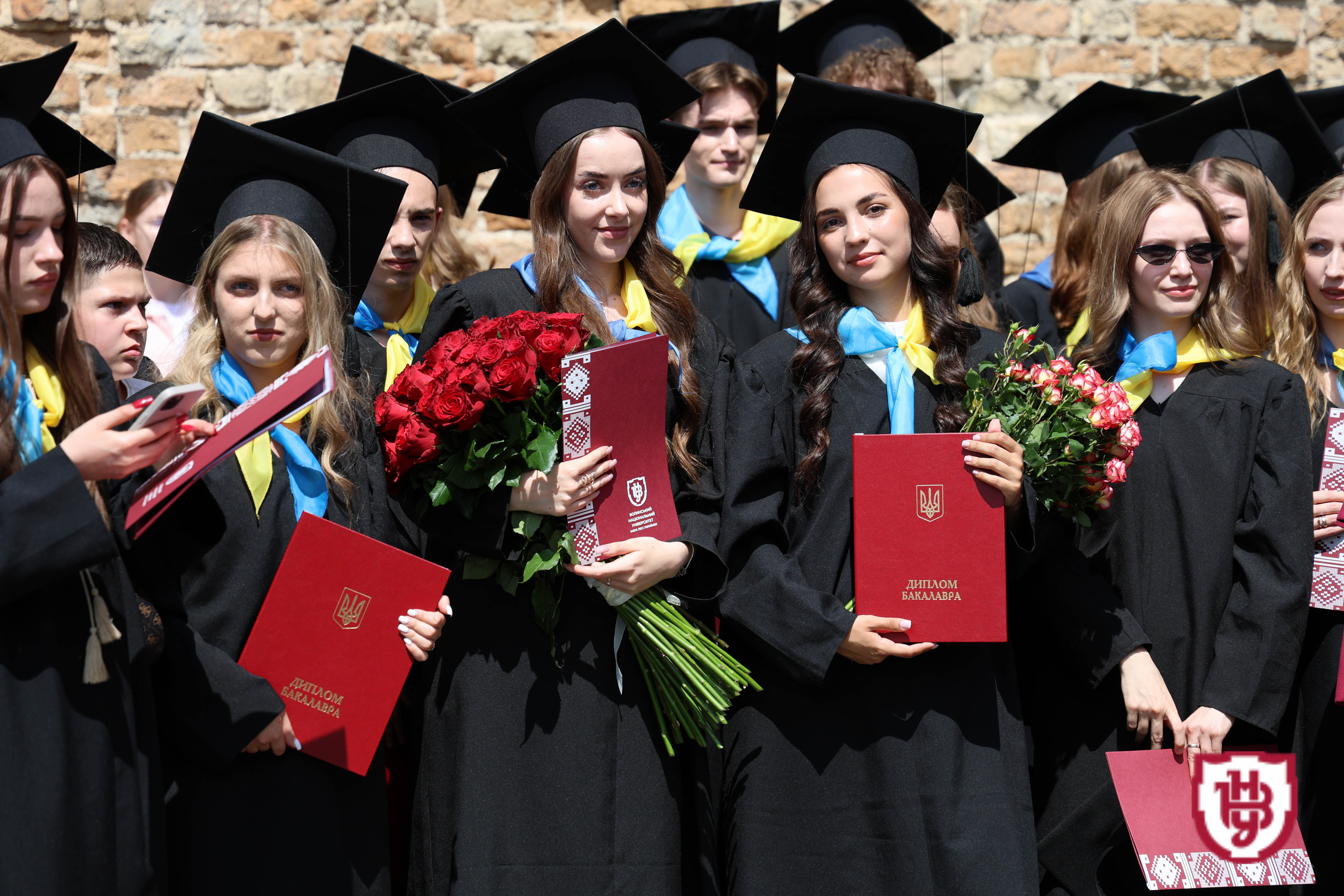 Випуск бакалаврів 2025: студенти ВНУ імені Лесі Українки отримали дипломи