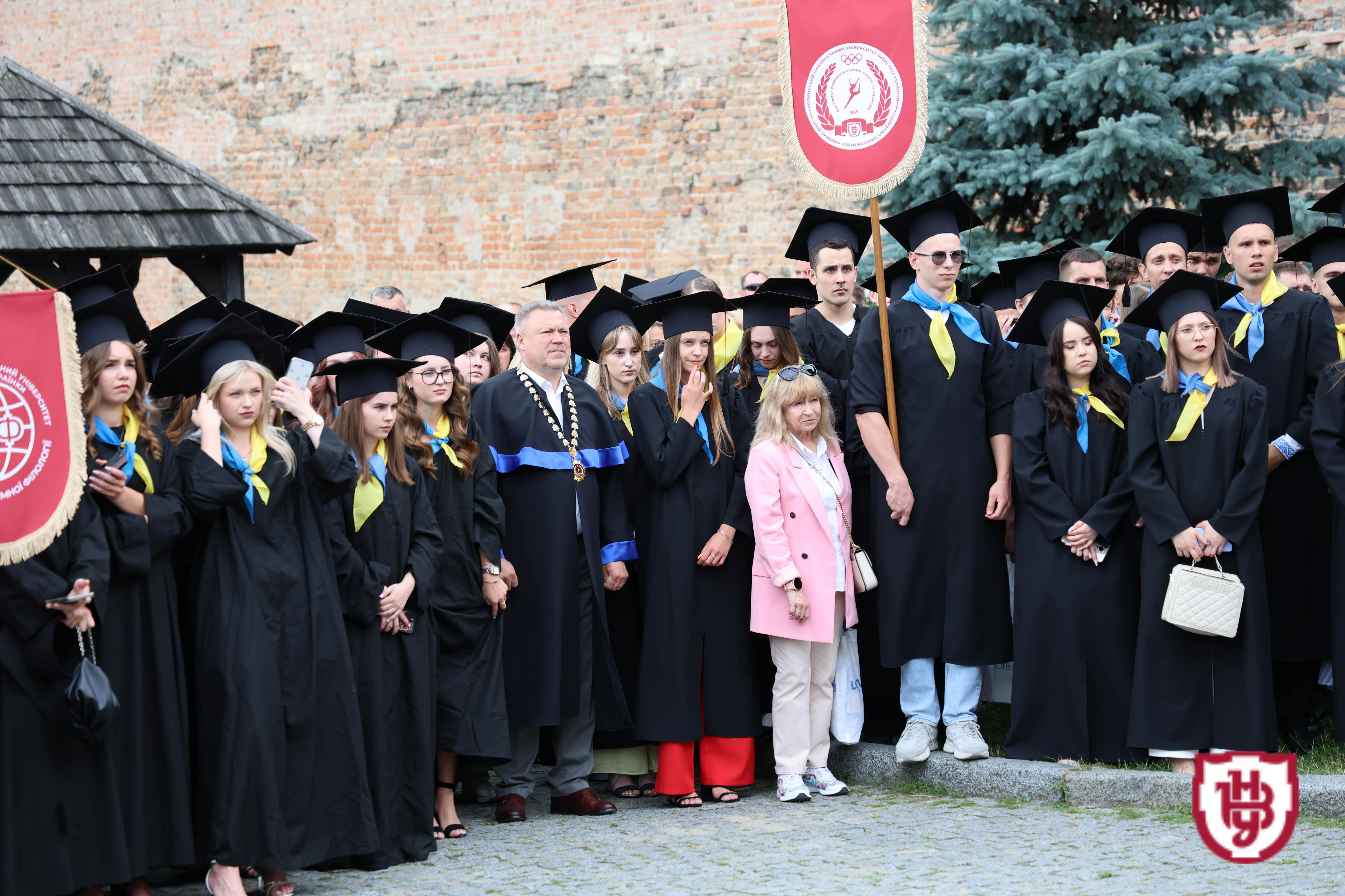 Випуск бакалаврів 2025: студенти ВНУ імені Лесі Українки отримали дипломи