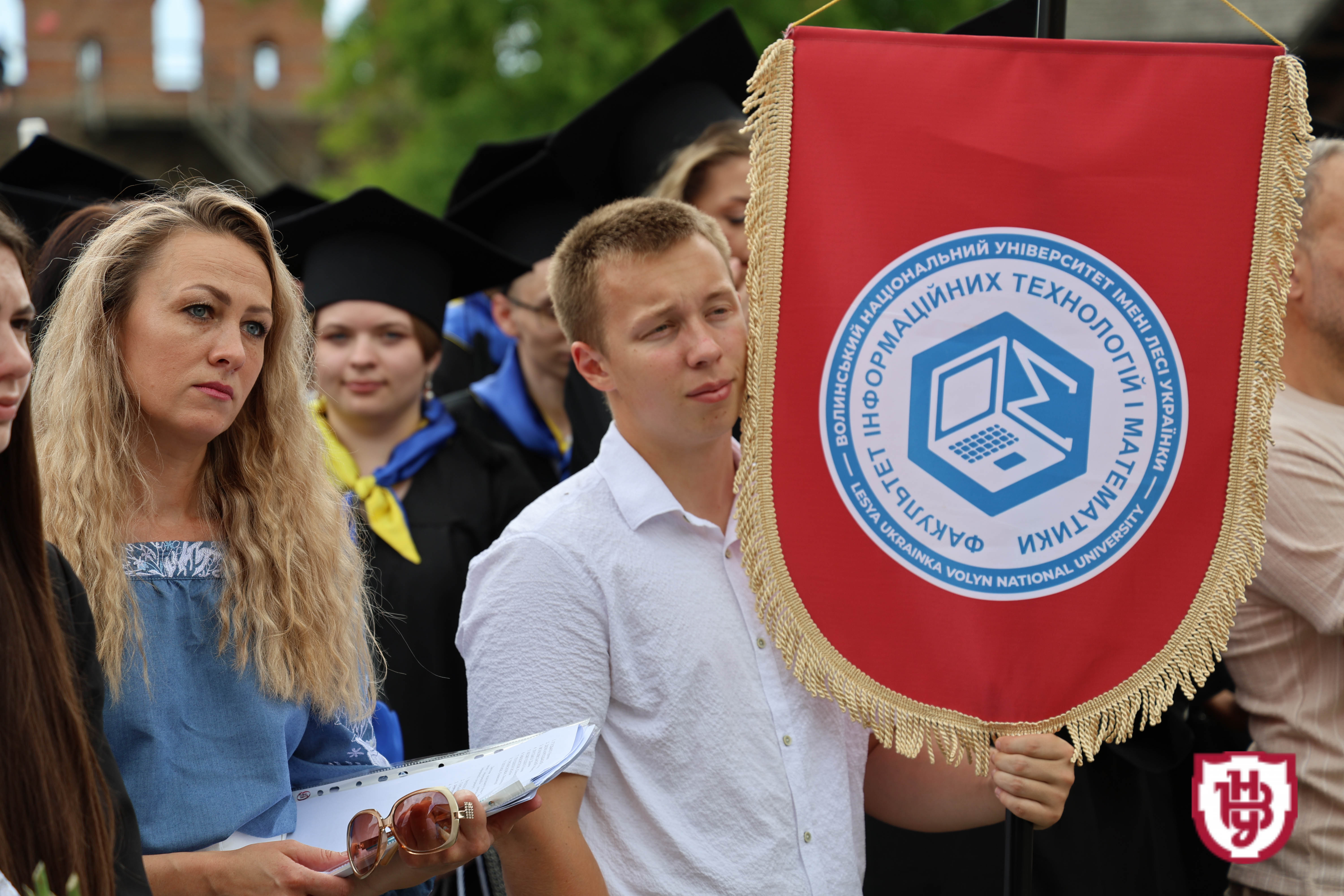 Випуск бакалаврів 2025: студенти ВНУ імені Лесі Українки отримали дипломи