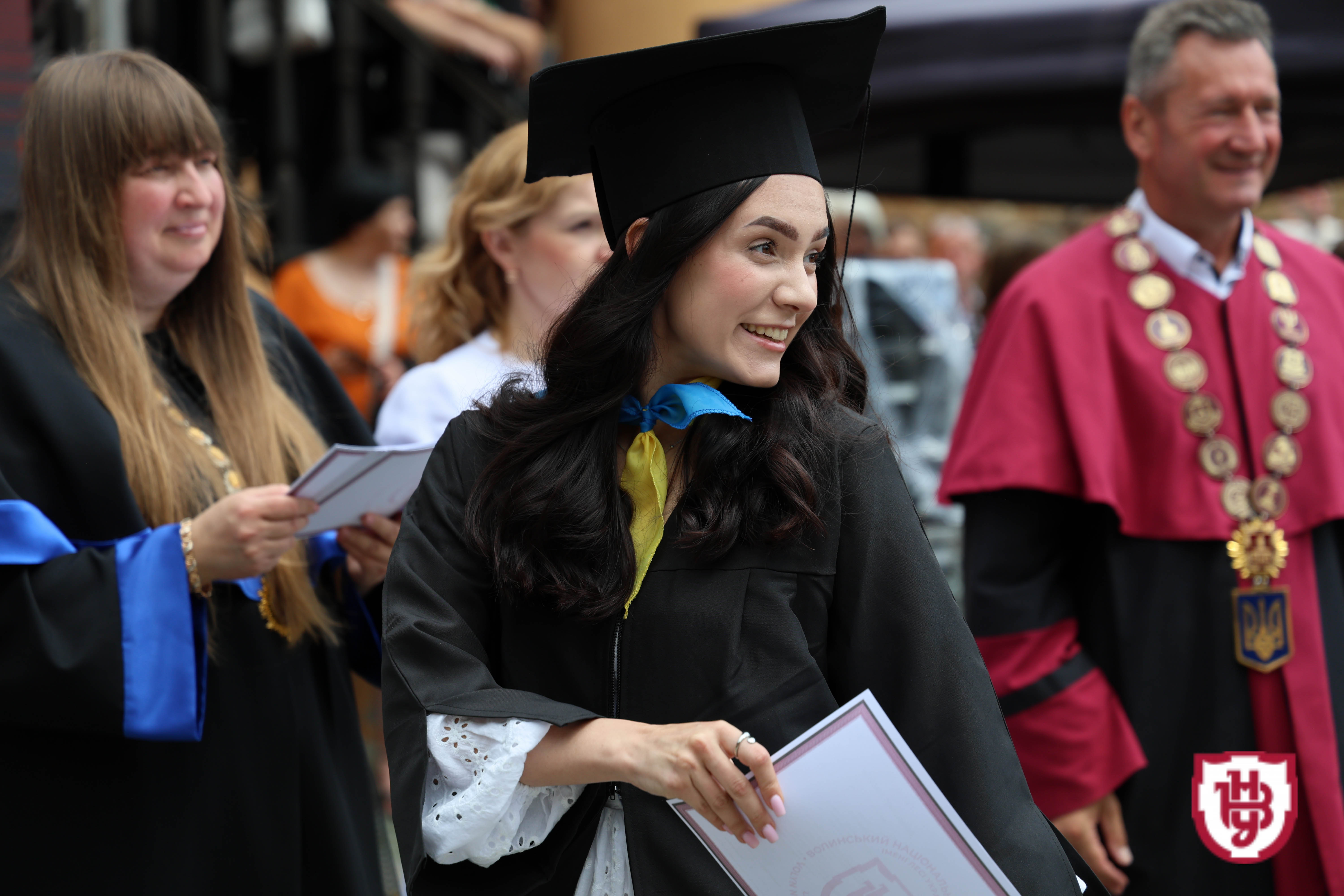 Випуск бакалаврів 2025: студенти ВНУ імені Лесі Українки отримали дипломи