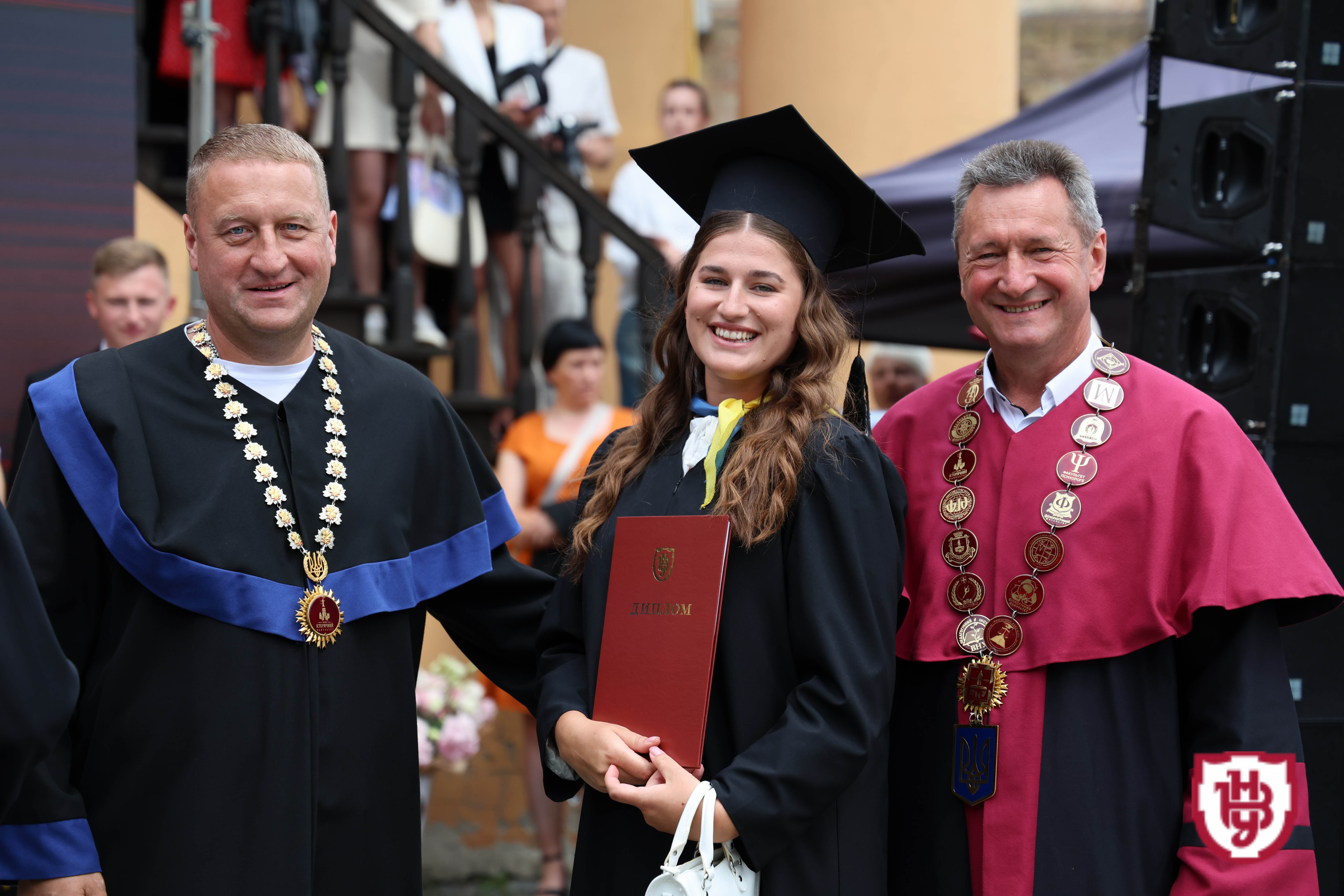 Випуск бакалаврів 2025: студенти ВНУ імені Лесі Українки отримали дипломи