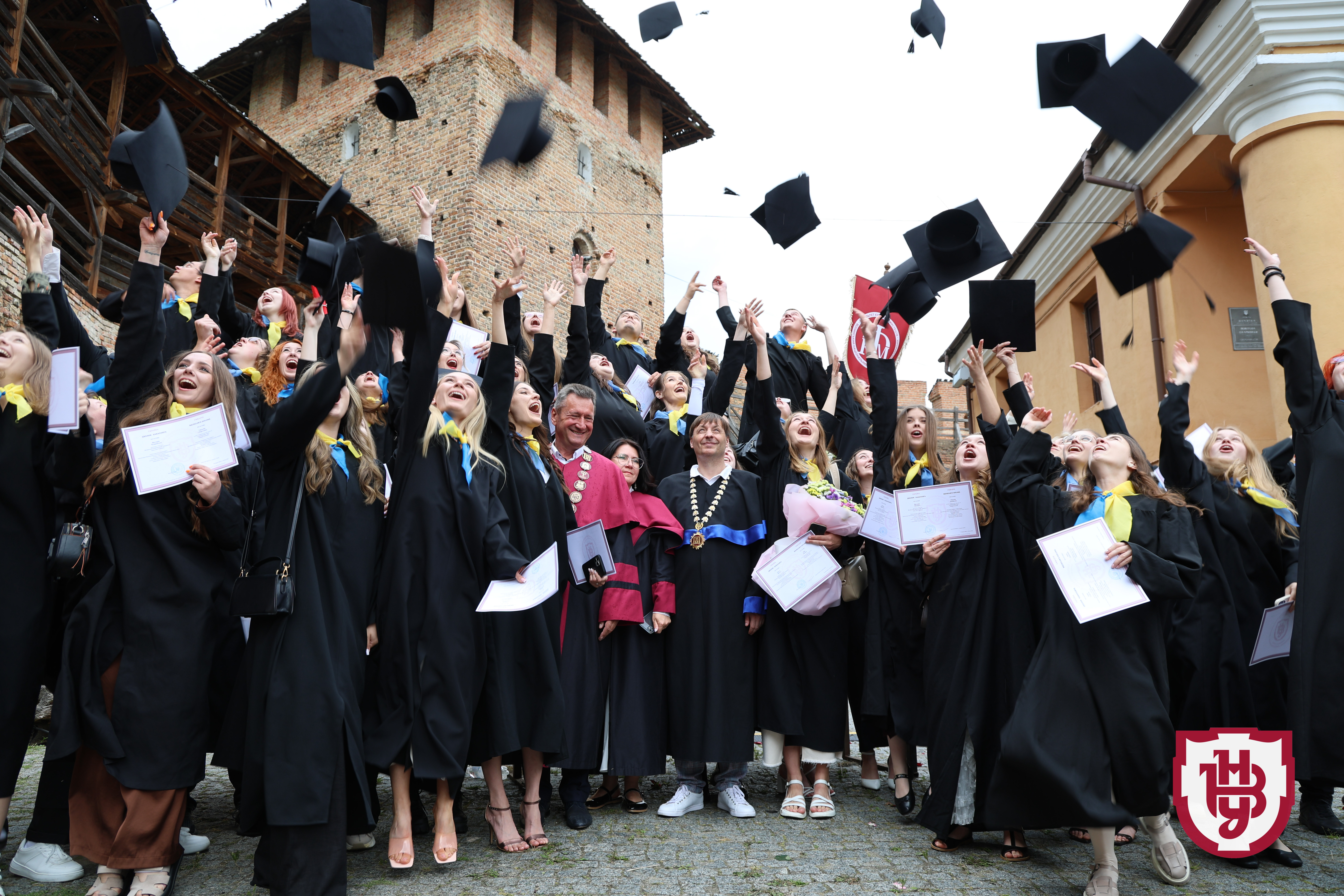 Випуск бакалаврів 2025: студенти ВНУ імені Лесі Українки отримали дипломи