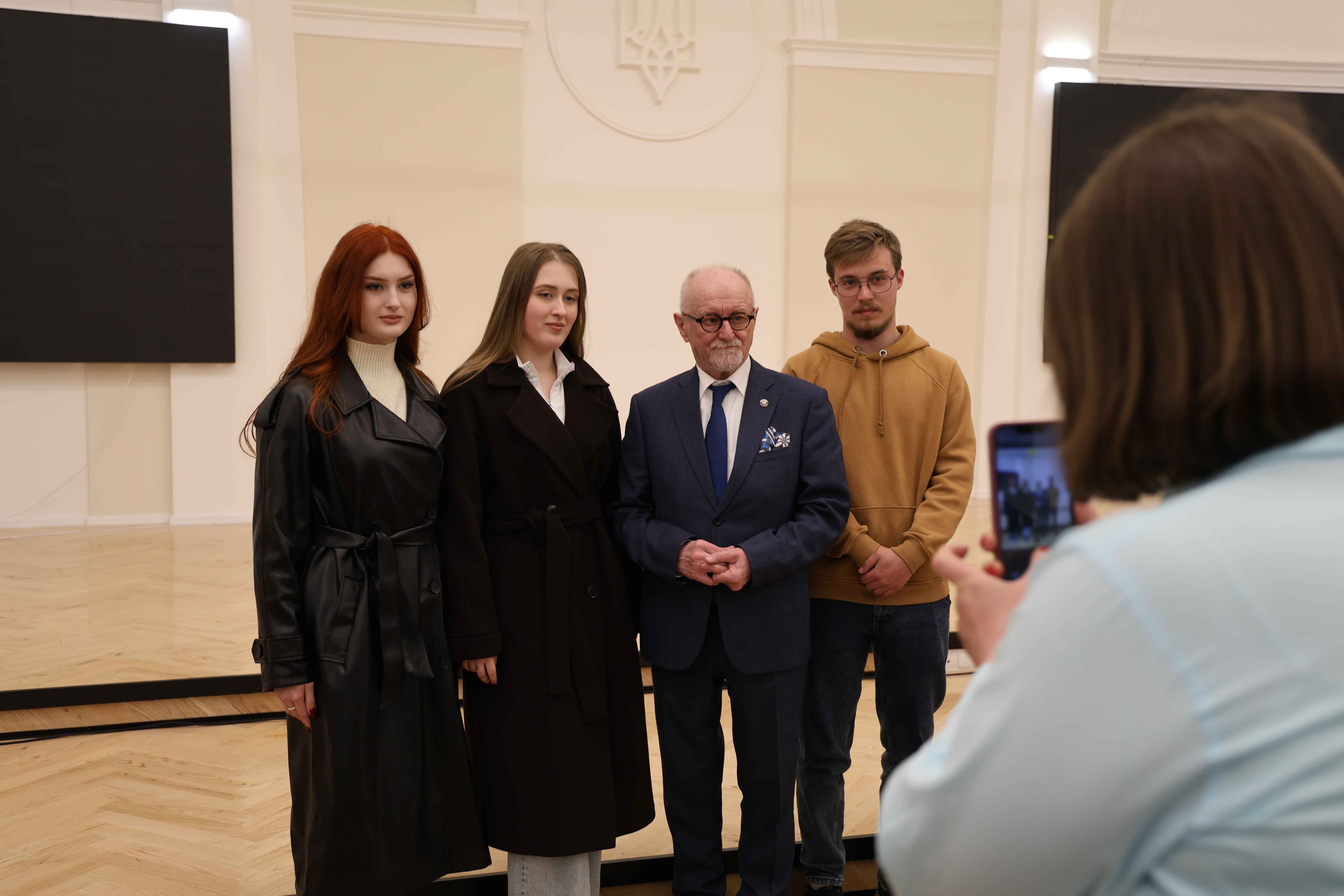 Понад 220 студентів ВНУ імені Лесі Українки прослухали курс лекцій від науковців Studium Europy Wschodniej Варшавського університету