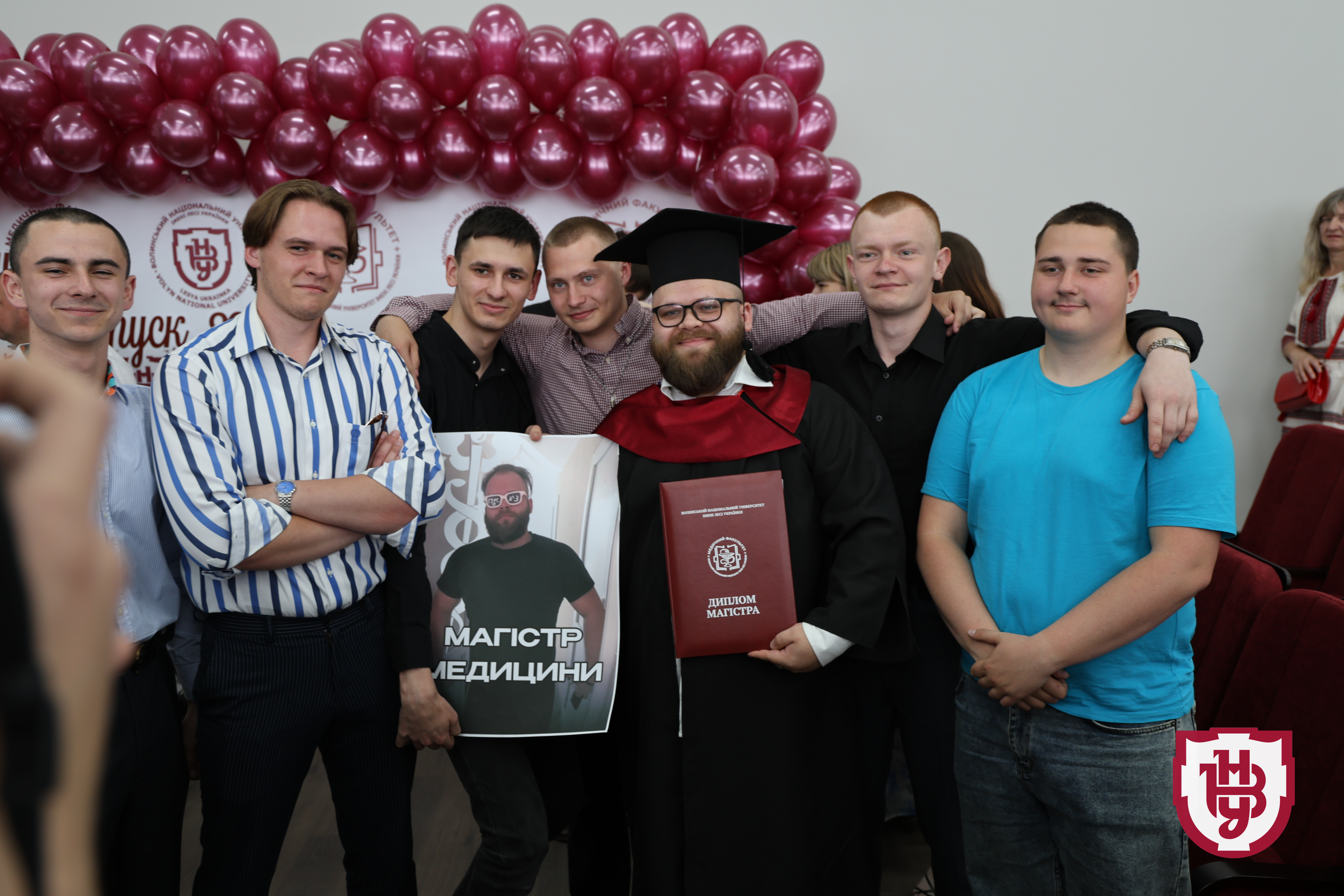 Університет імені Лесі Українки випустив перших магістрів-медиків