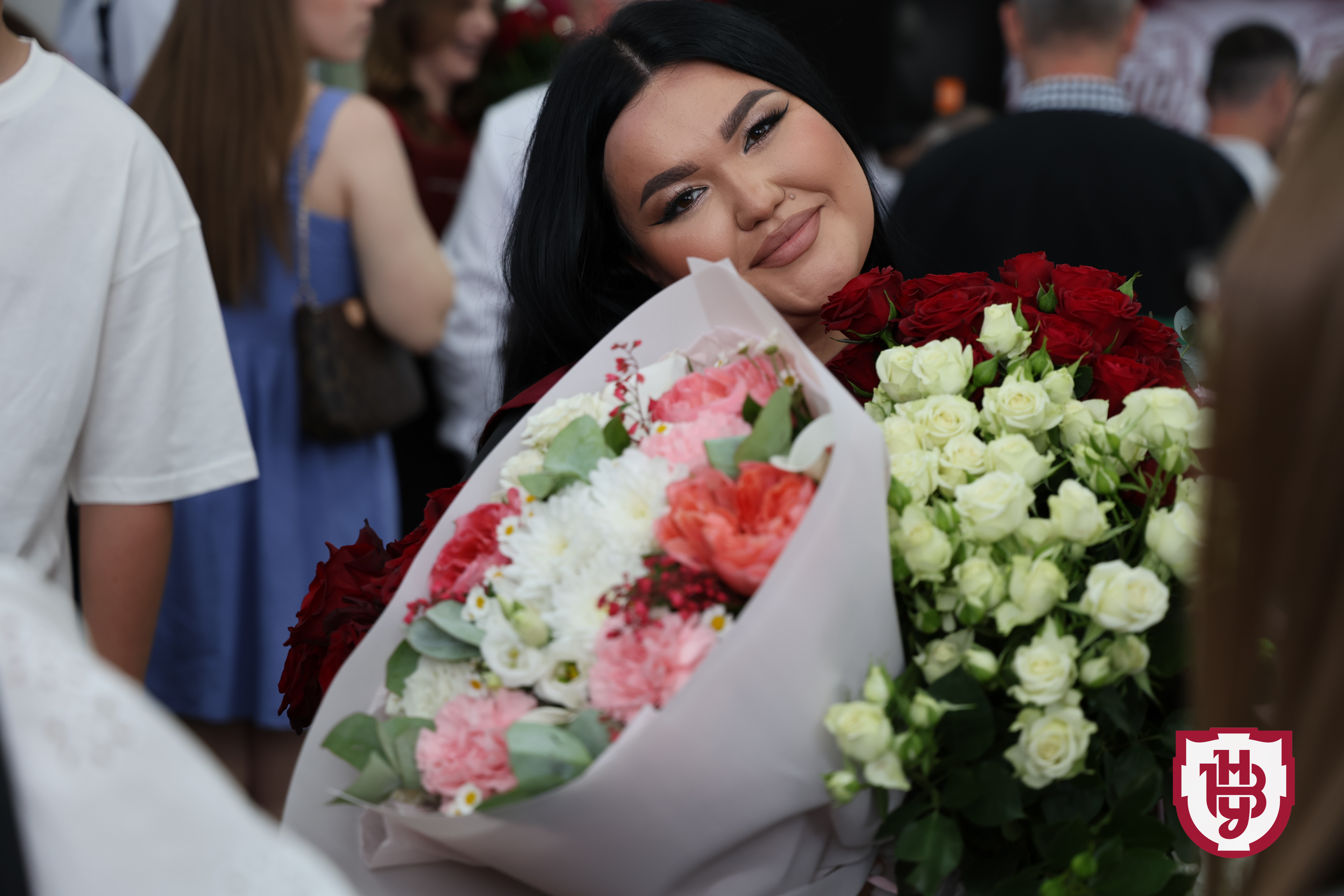 Університет імені Лесі Українки випустив перших магістрів-медиків