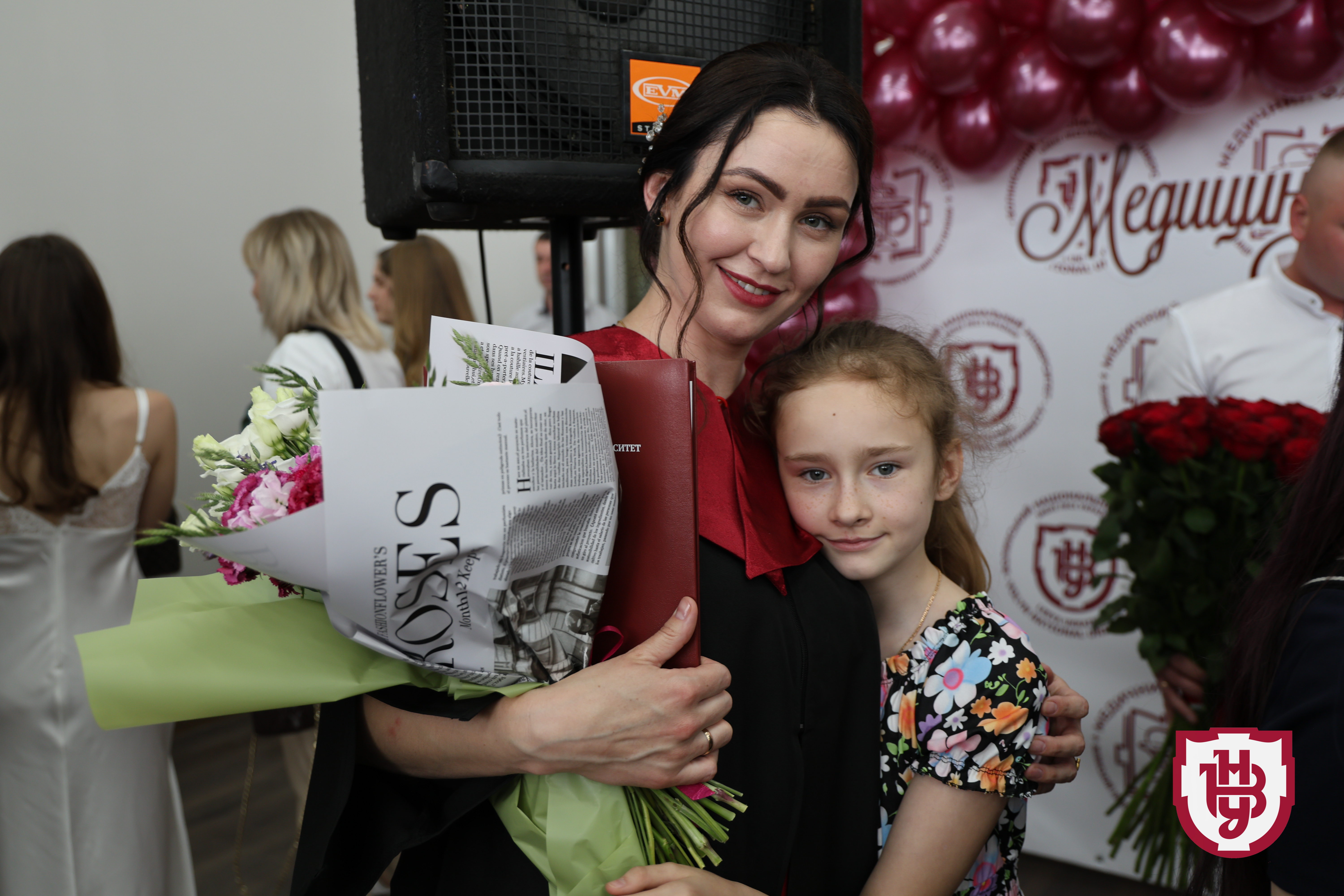 Університет імені Лесі Українки випустив перших магістрів-медиків