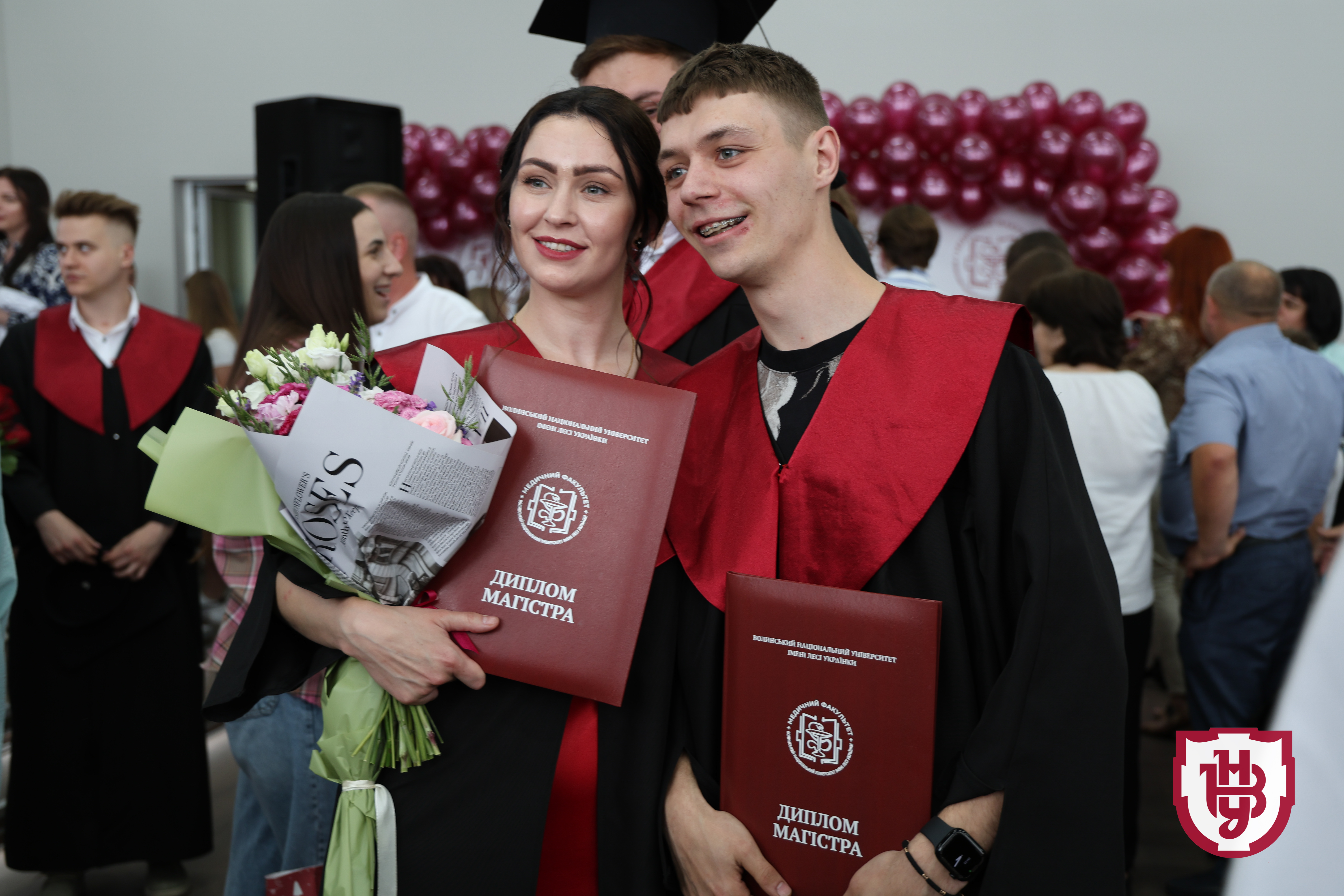 Університет імені Лесі Українки випустив перших магістрів-медиків