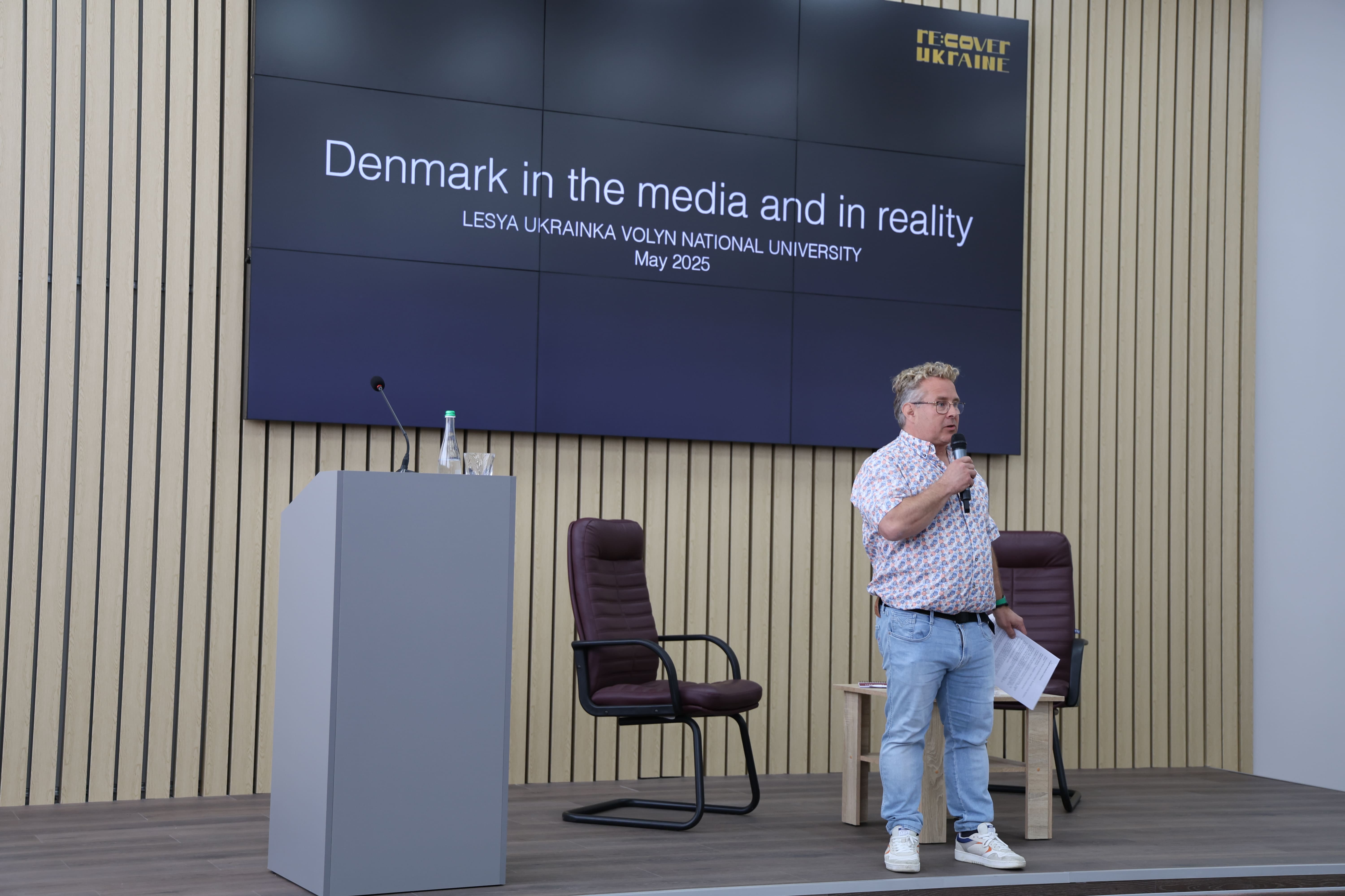 Данський журналіст Мортен Гансен в Університеті: діалог про медіа, демократію та партнерство