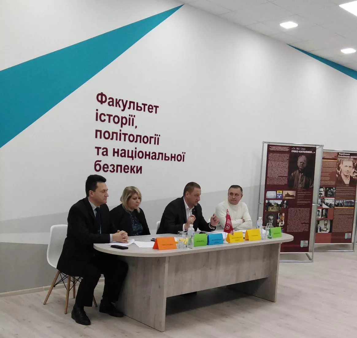 На факультеті історії, політології та національної безпеки успішно акредитовано дві освітні програми