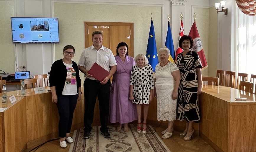 Троє аспірантів факультету міжнародних відносин успішно захистили дисертації