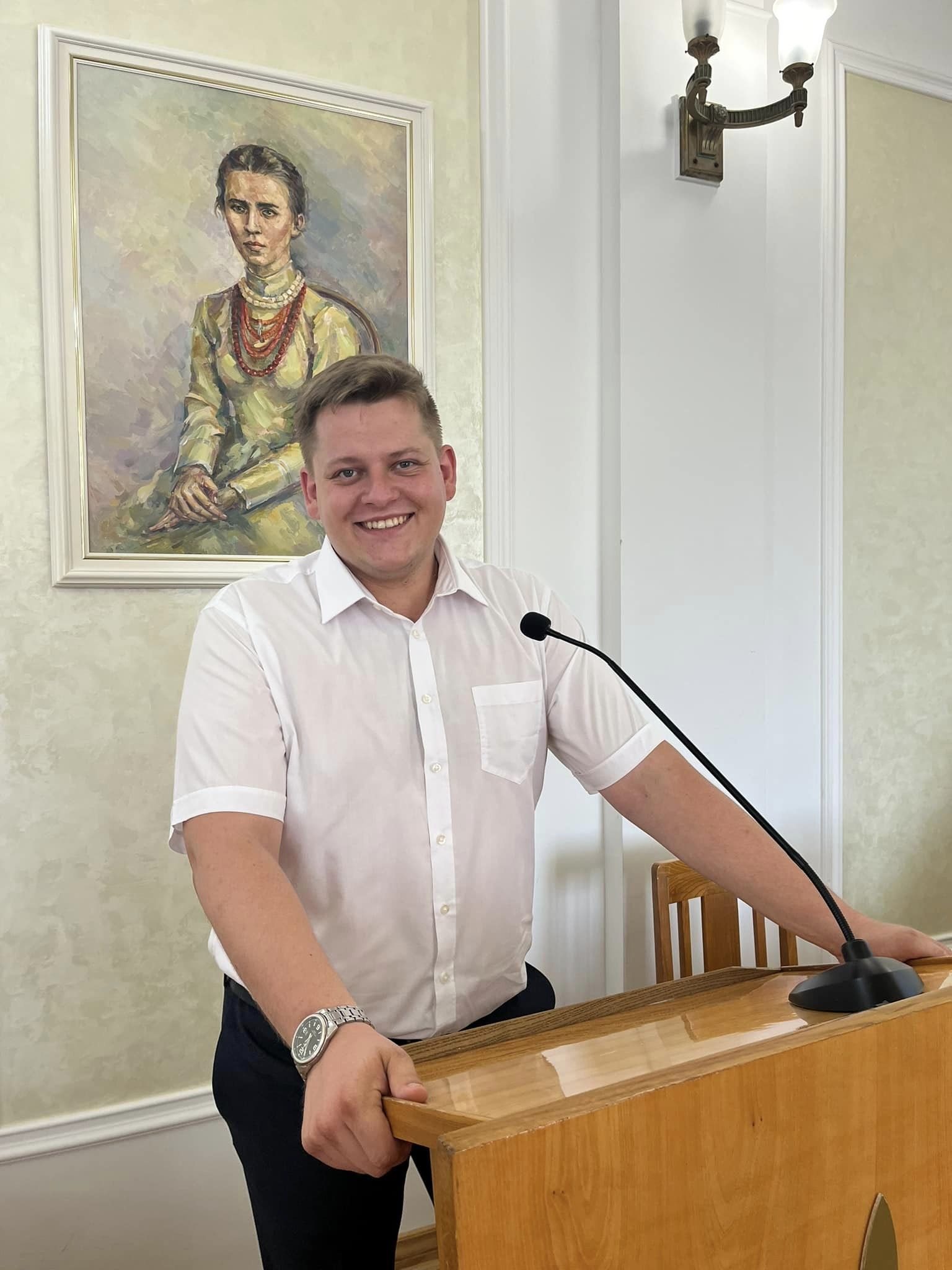 Троє аспірантів факультету міжнародних відносин успішно захистили дисертації