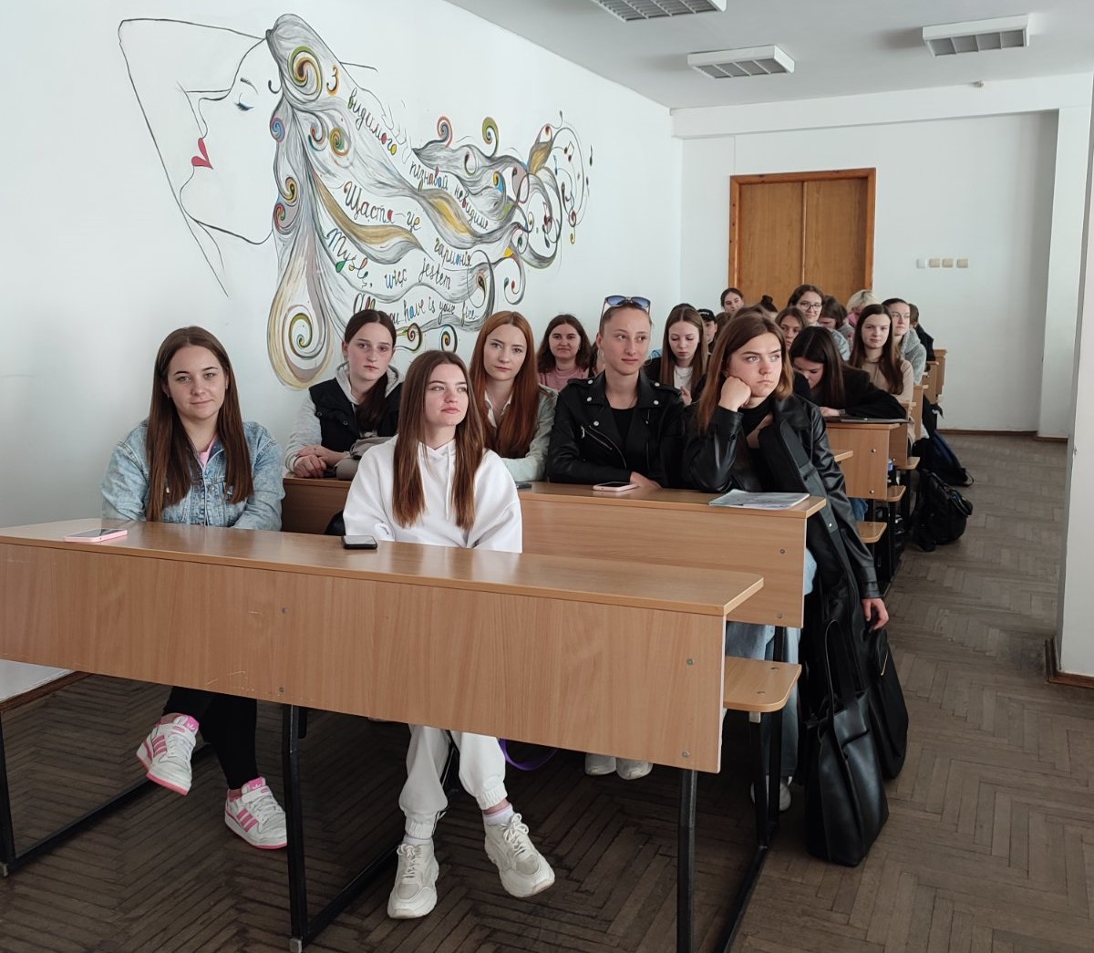 Патрульні завітали до студентів факультету філології та журналістики