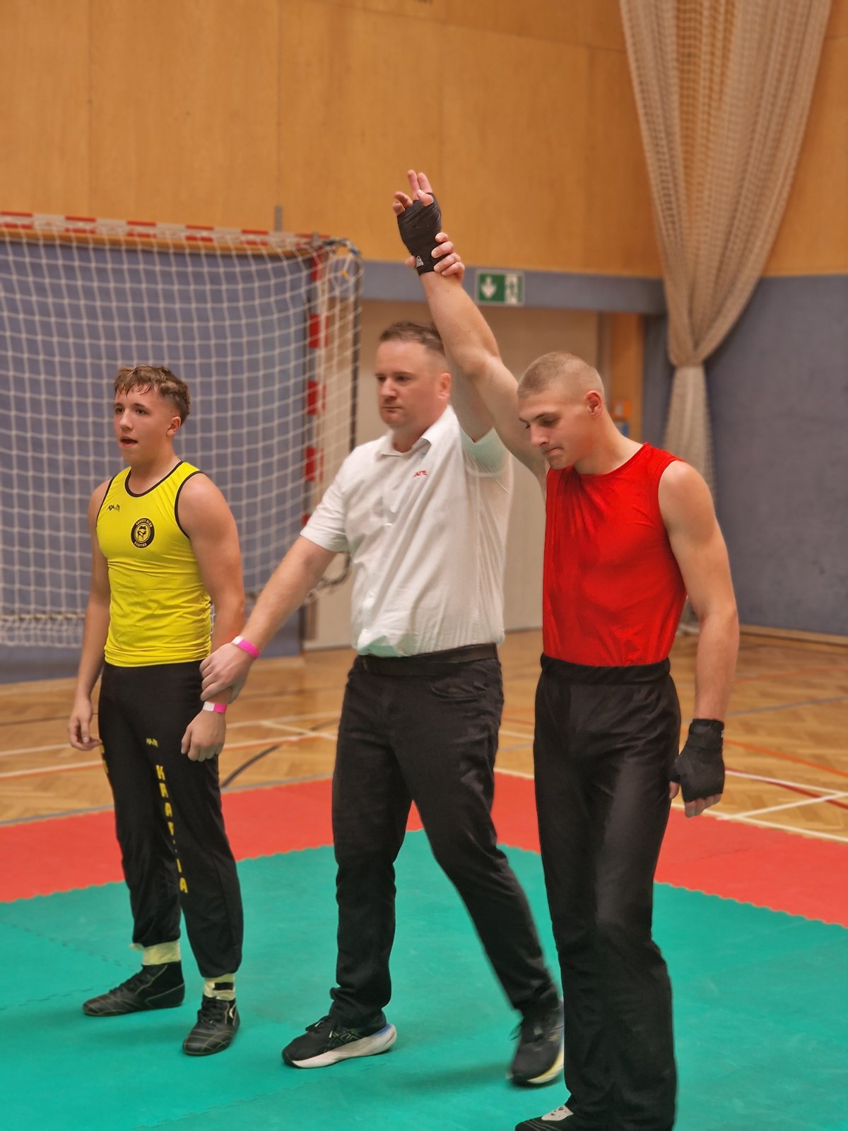 Спортсмени Університету привезли чемпіонські пояси з Австрії