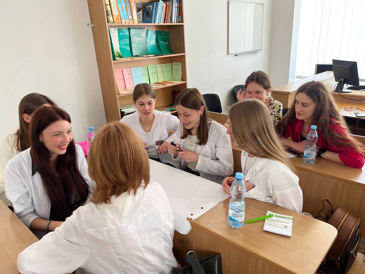 фармацевти