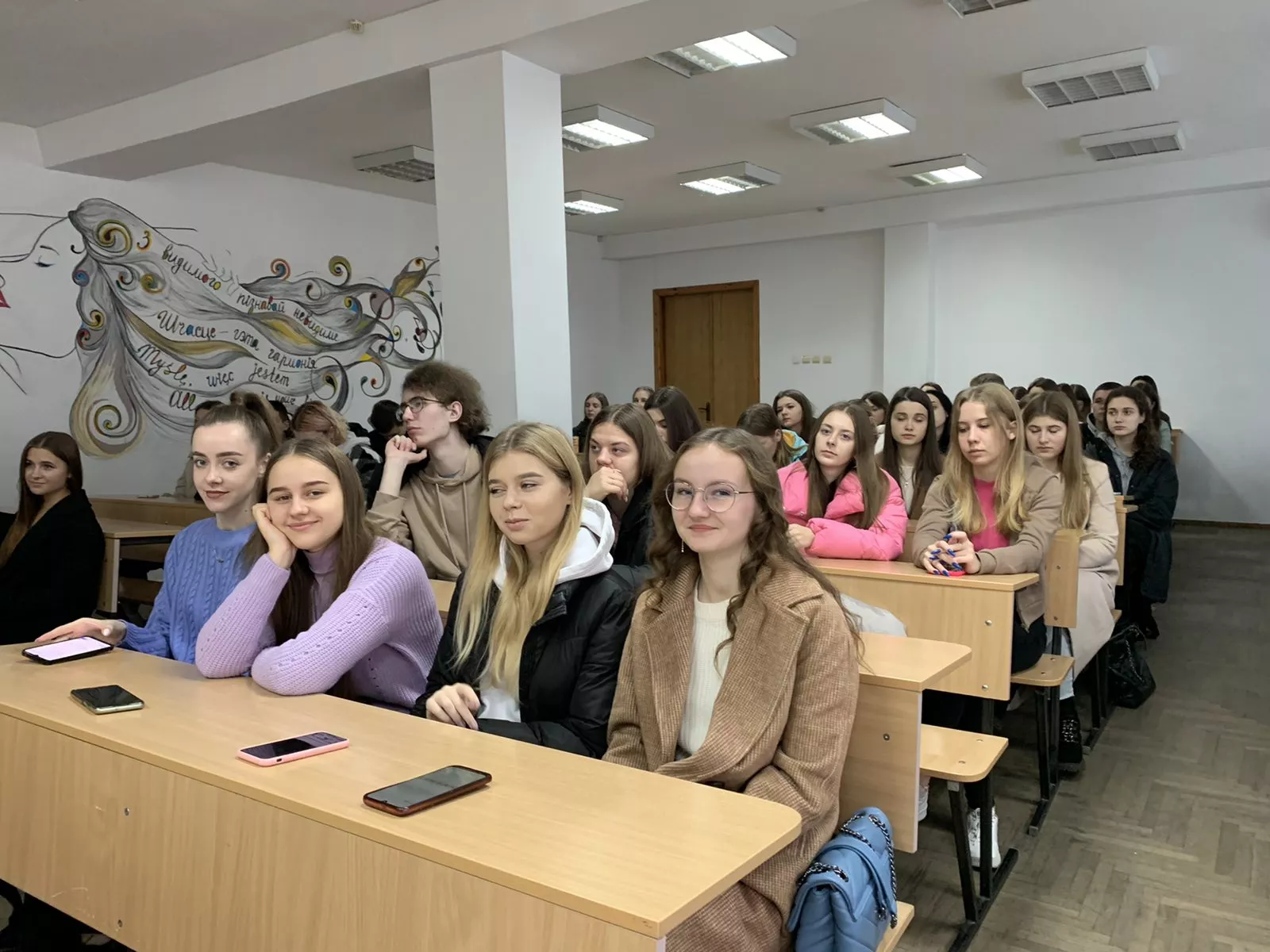 «Робота журналіста в умовах війни шалена»: практичний досвід випускового редактора