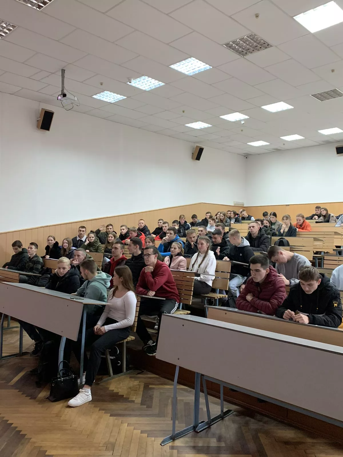 молодіжна_політика