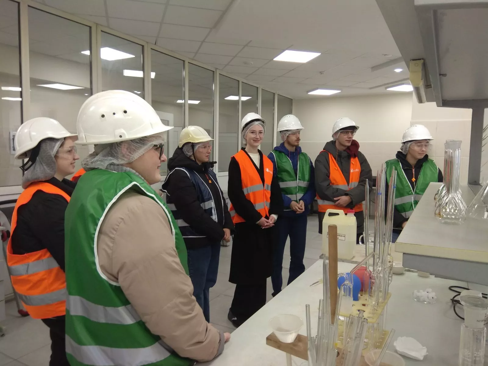 Студентам факультету хімії та екології провели екскурсію виробничими площами «Вераллія Україна»