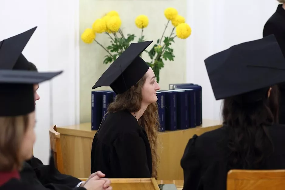 Студентам Університету вручили дипломи магістрів за програмою «Подвійний диплом»