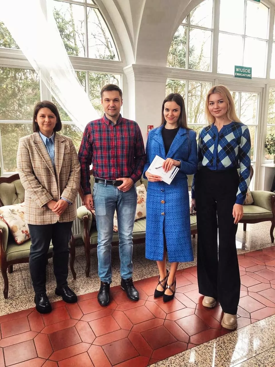 міжнародні_зв'язки