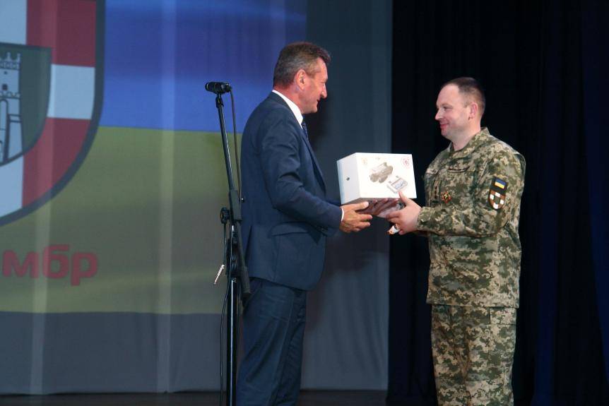 військовий