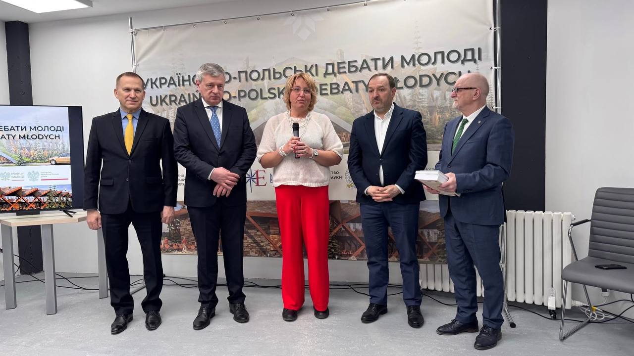 Майбутнє крізь призму діалогу: участь волинських науковців у ІІ Українсько-польських молодіжних дебатах