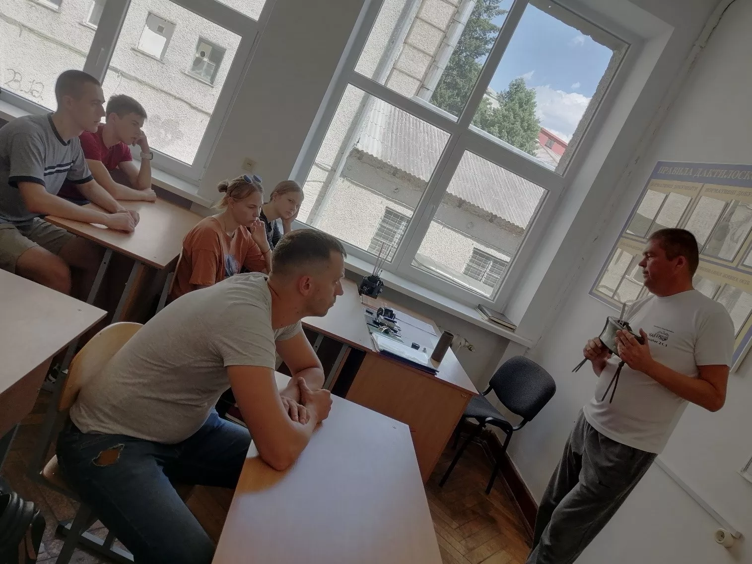 Для студентів спеціальності 071 Облік і оподаткування провели семінар-тренінг із цивільного захисту