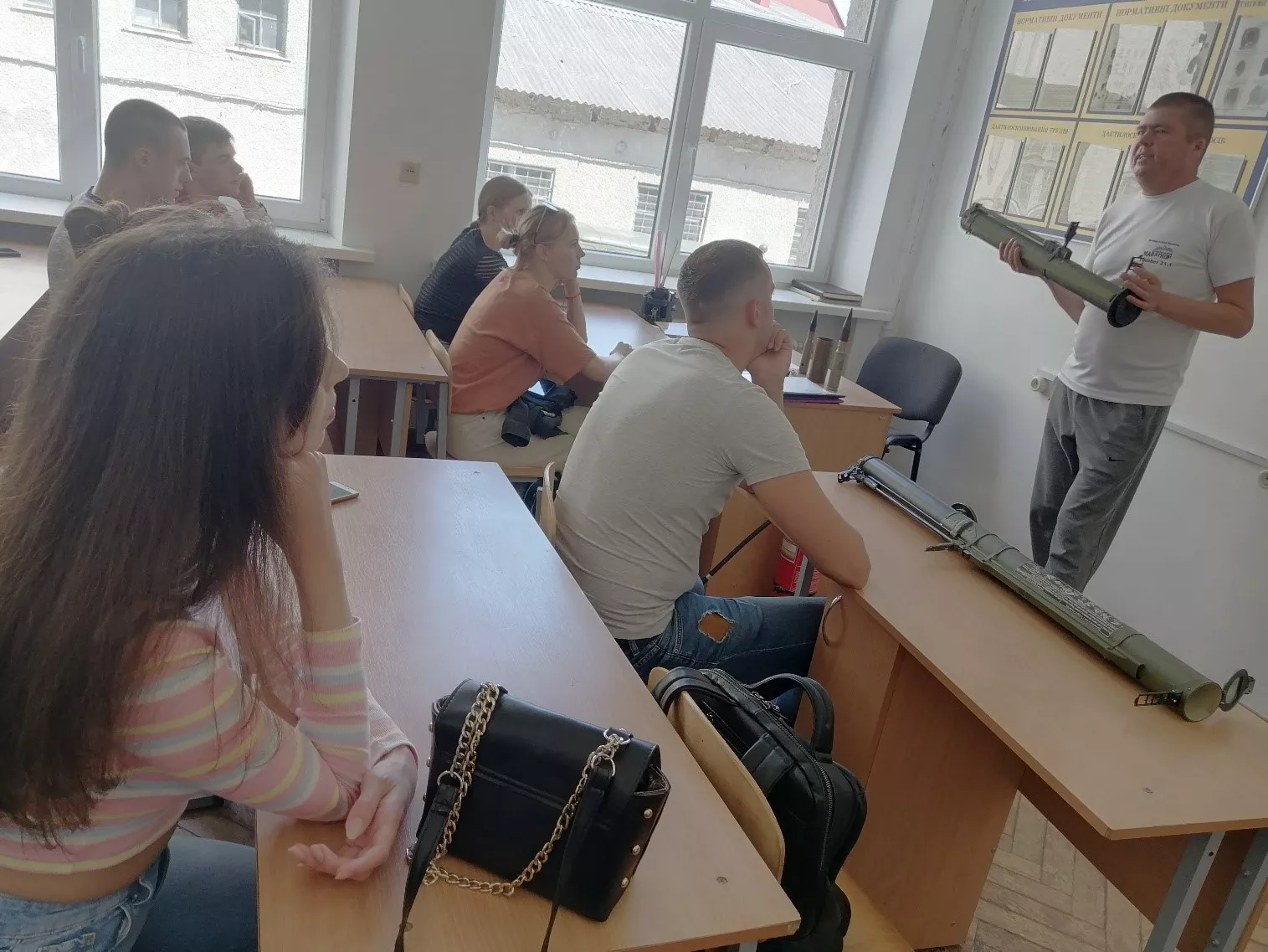 Для студентів спеціальності 071 Облік і оподаткування провели семінар-тренінг із цивільного захисту