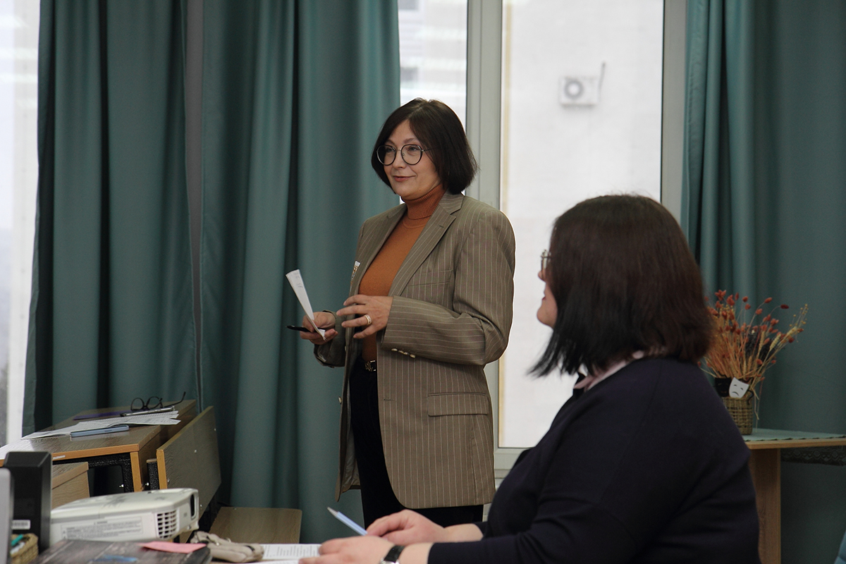 Круглий стіл на факультеті філології та журналістики: виклики та перспективи підготовки педагогів-україністів