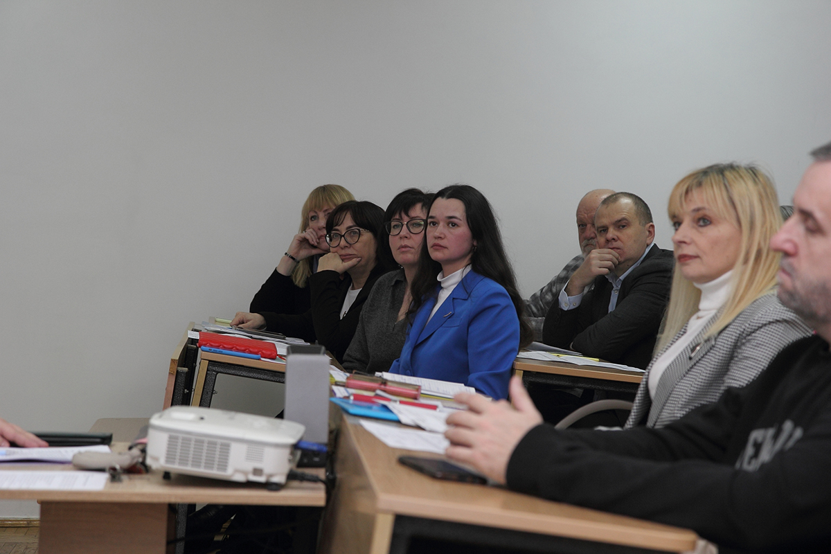 Круглий стіл на факультеті філології та журналістики: виклики та перспективи підготовки педагогів-україністів