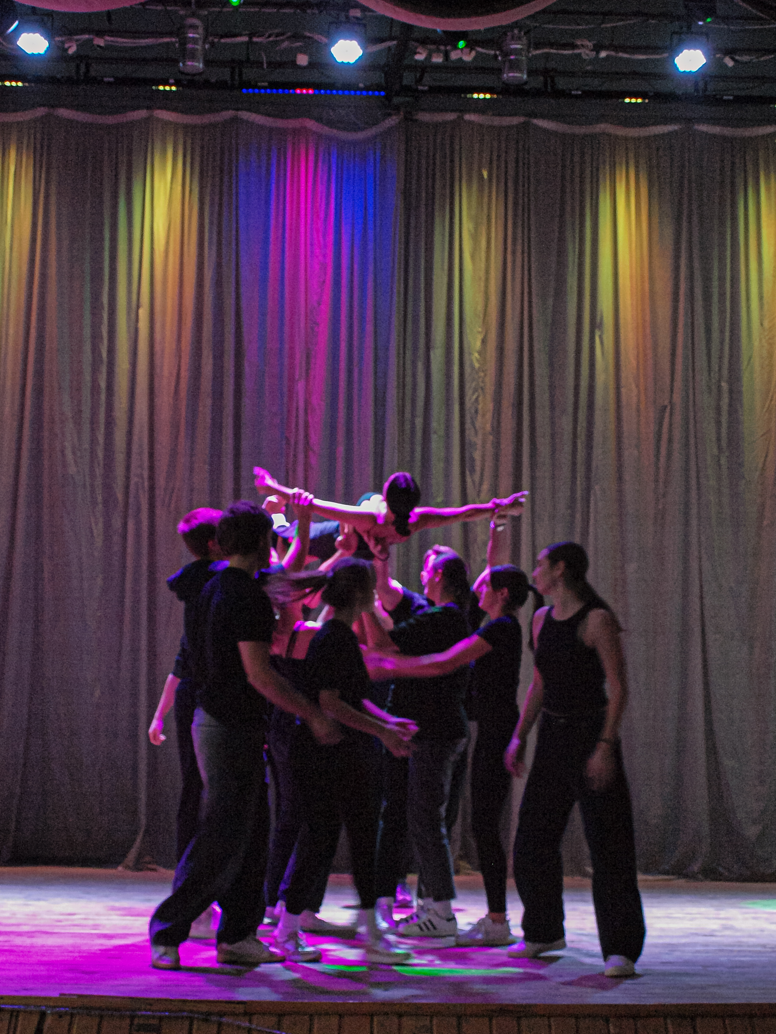 Публічні гостьові лекції, відзнаки й підтримка ЗСУ: ФЕУ відсвяткував річницю