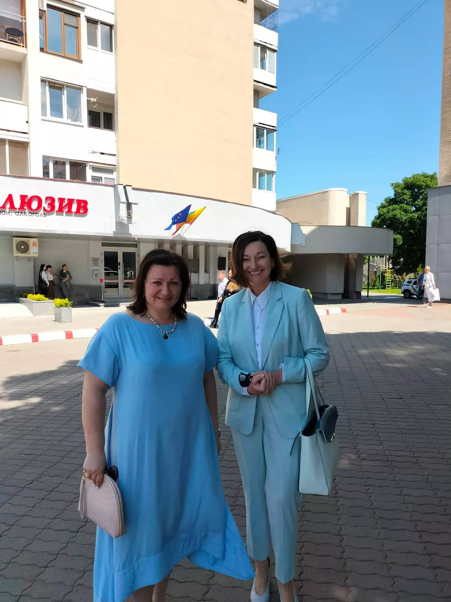 Нові мости співпраці