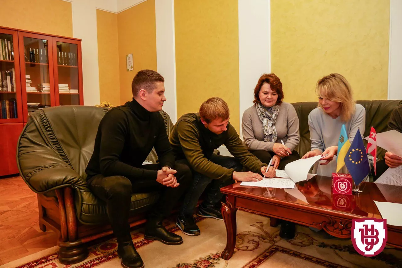 економісти