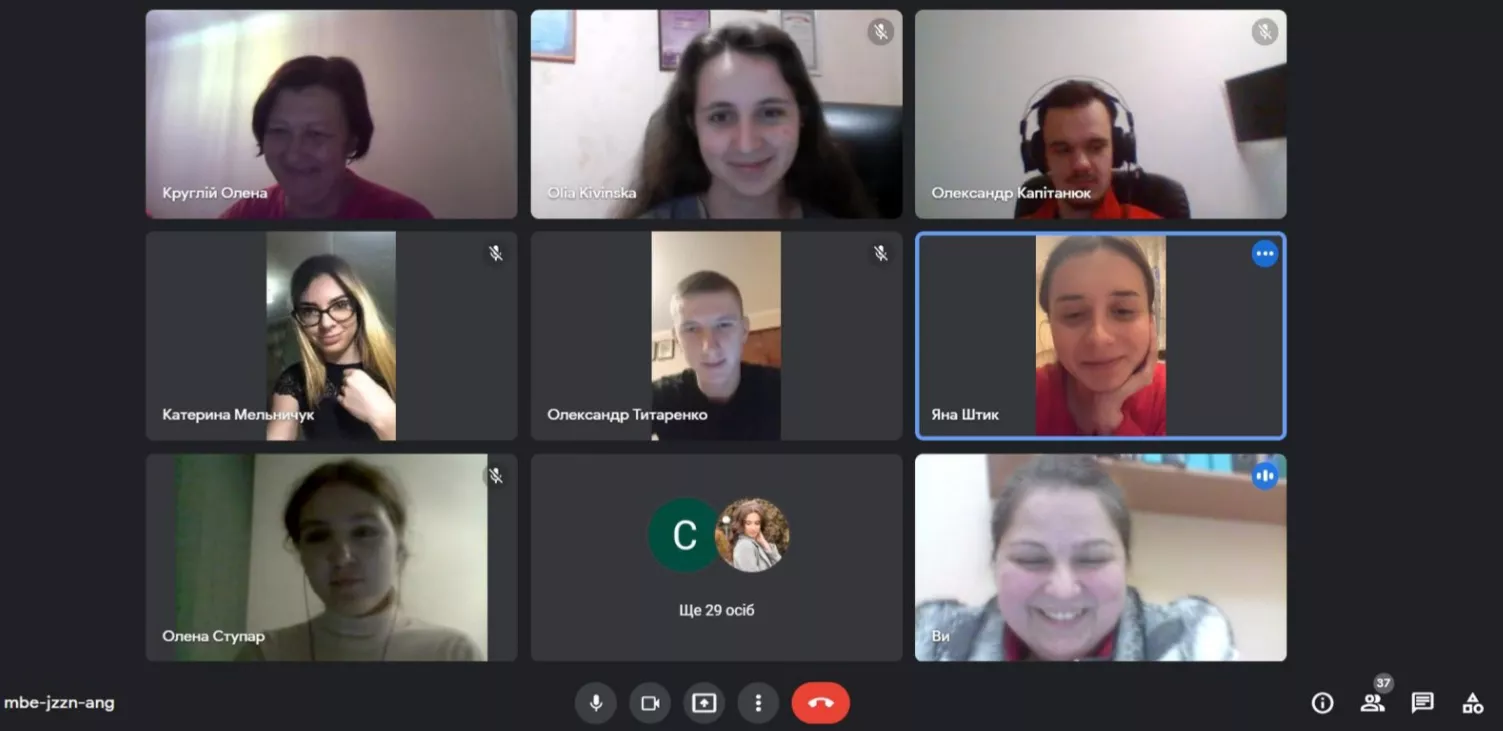 На факультеті міжнародних відносин розпочали безкоштовні курси з підготовки до ЗНО та ЄВІ