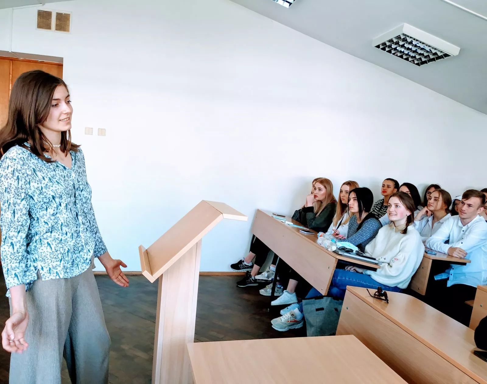 агістранти журналістики діляться досвідом із першокурсниками