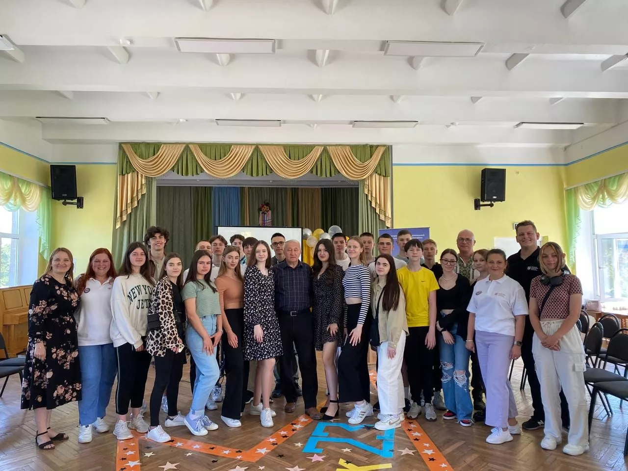 Запрошуємо школярів на ФМВ